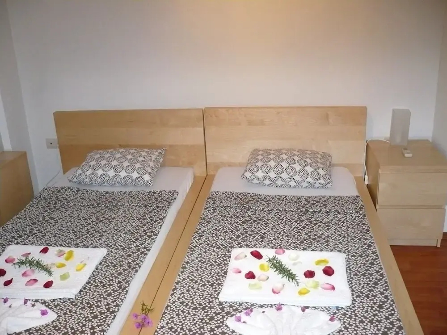 Important Group Villa Amber