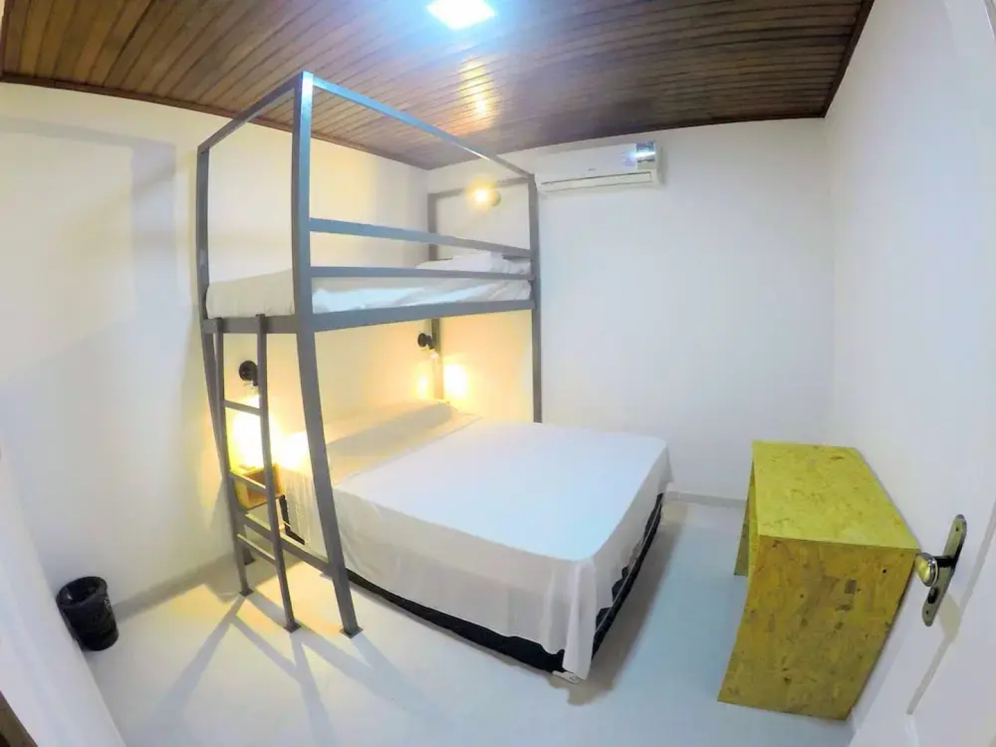 Local Hostel Figueiredo