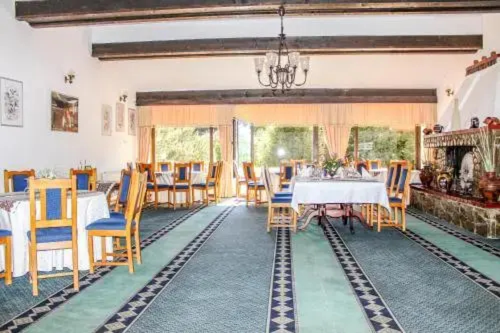 Hotel Cheia