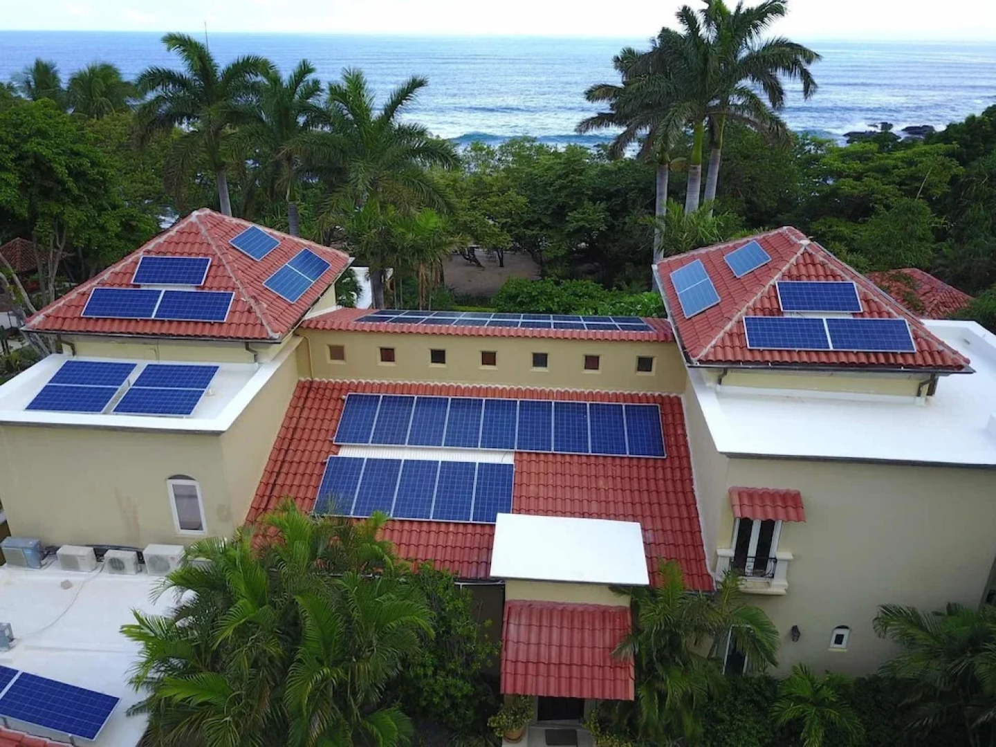 Casa de Luz Beachfront Estate Events by RedAwning