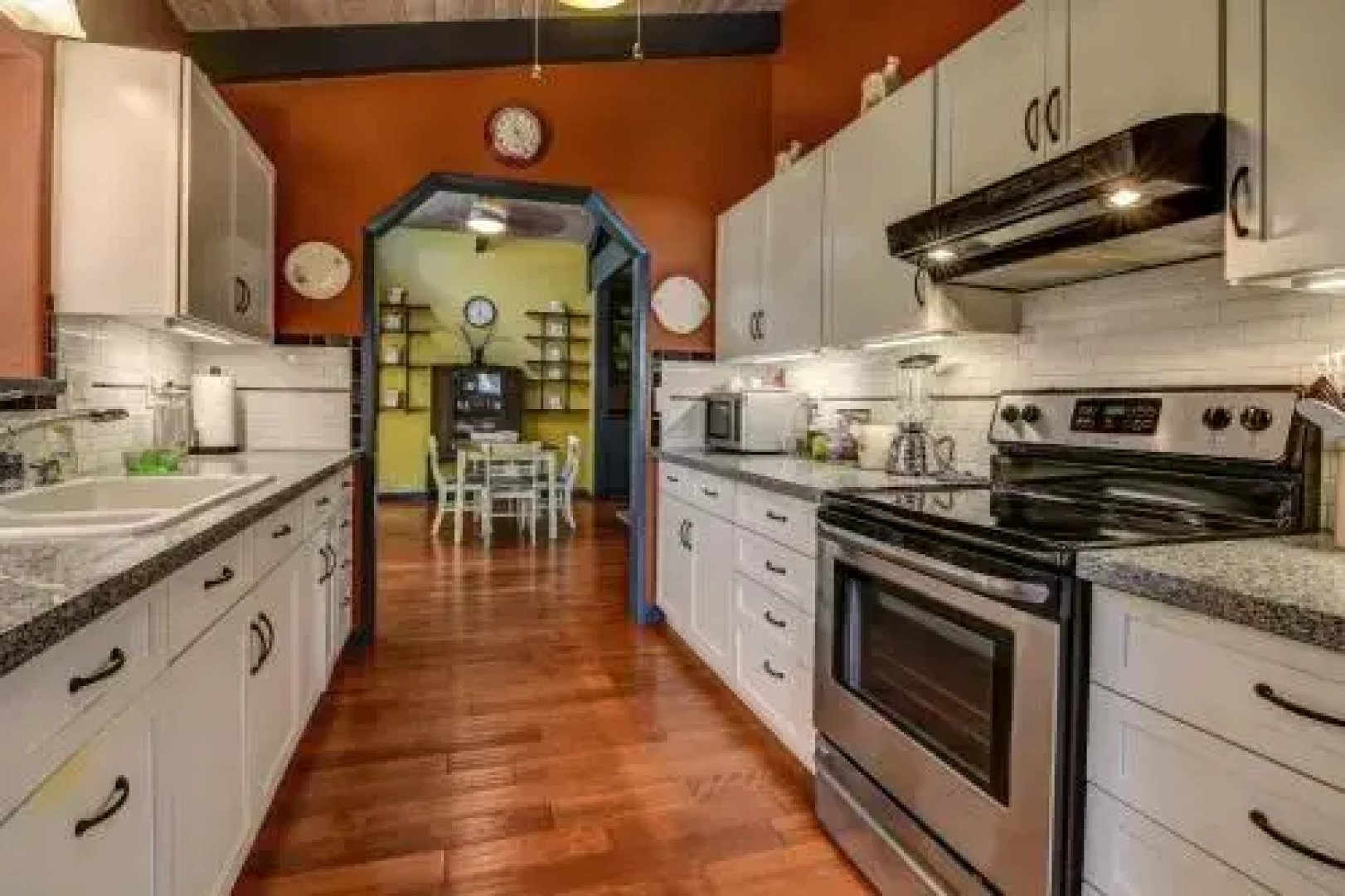 Hale Oliveira - 2 Br Home