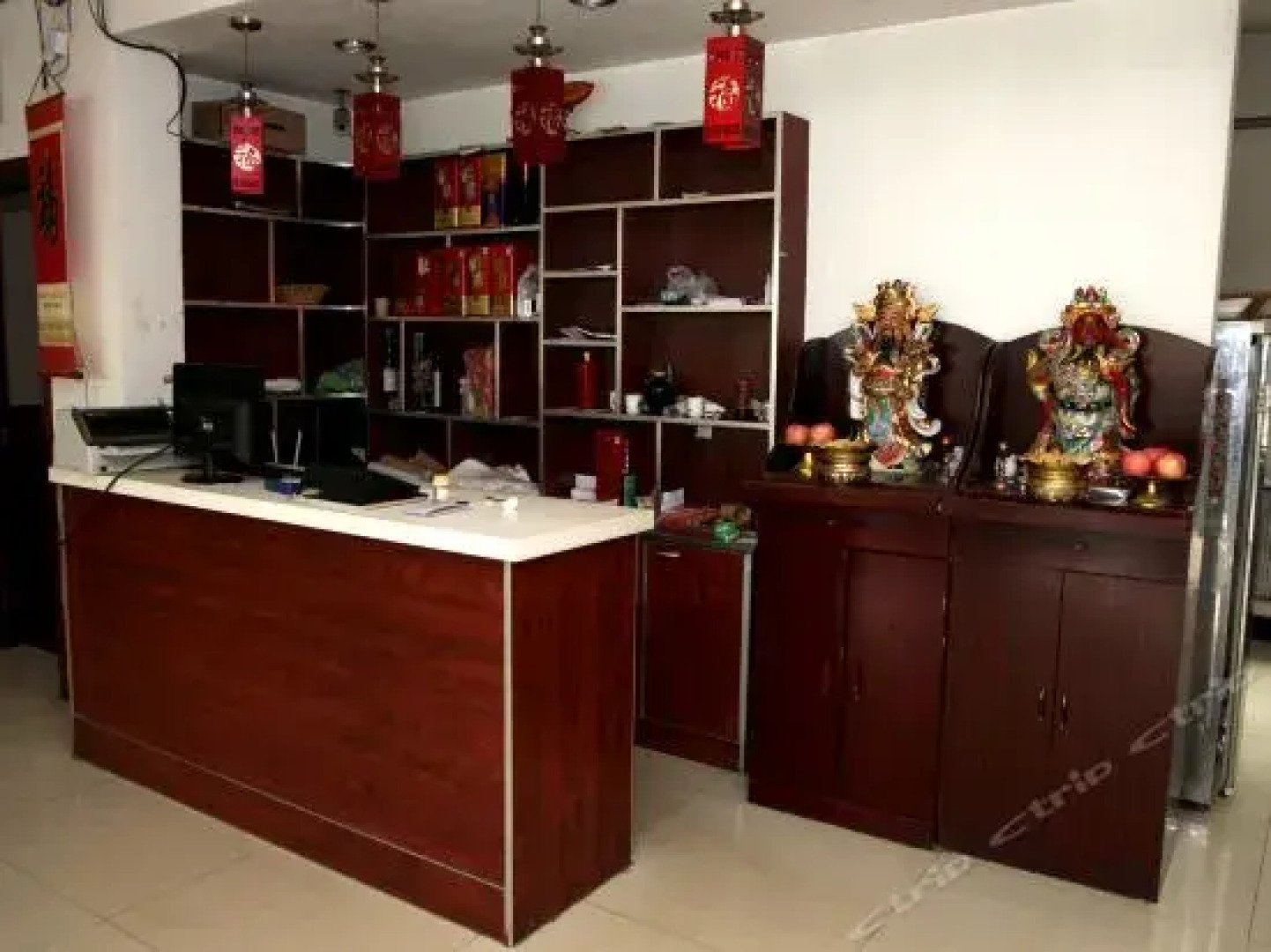 Jinzhou Shuangming Inn