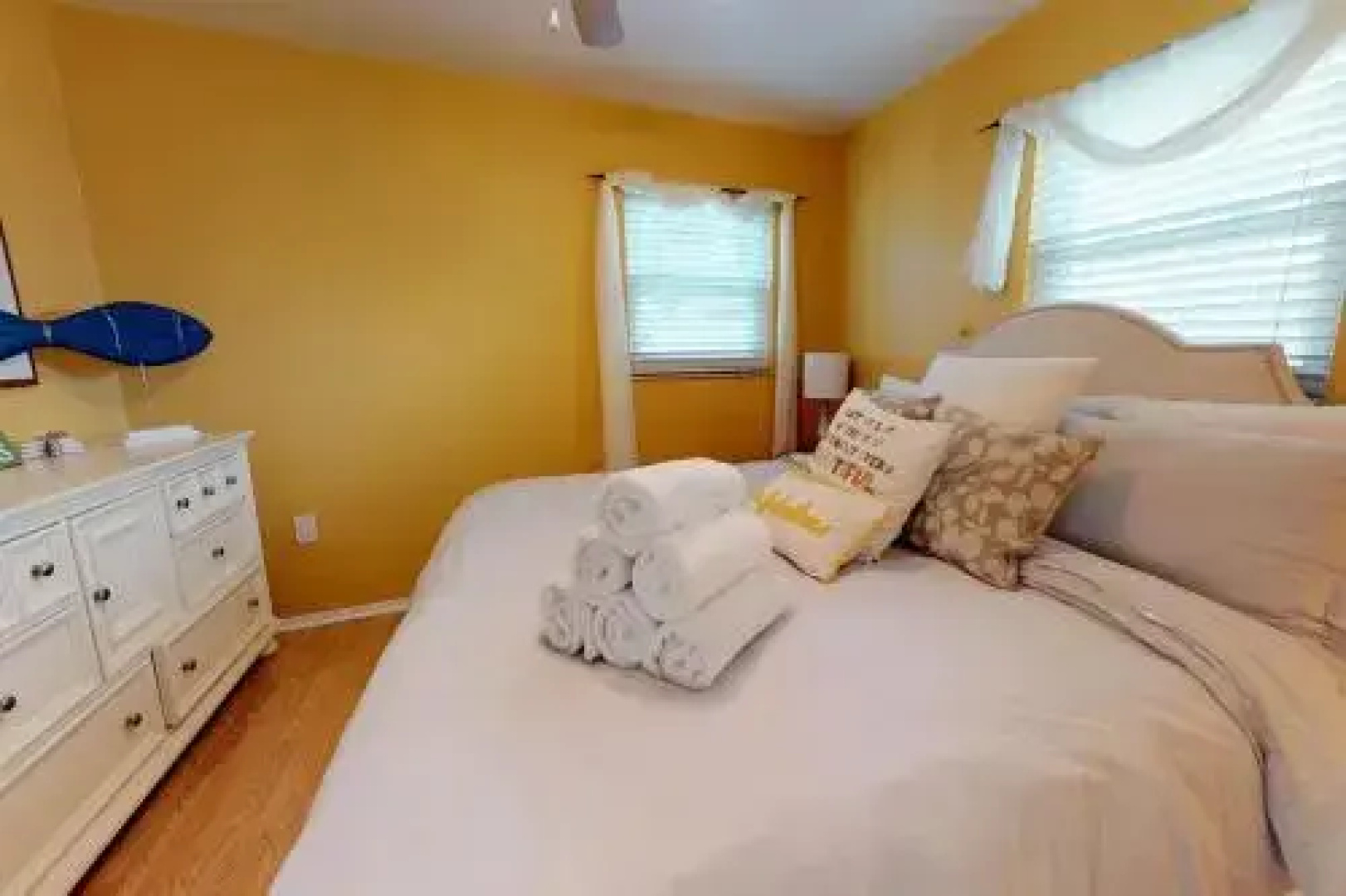 Bay View Inn 101-308 2nd St