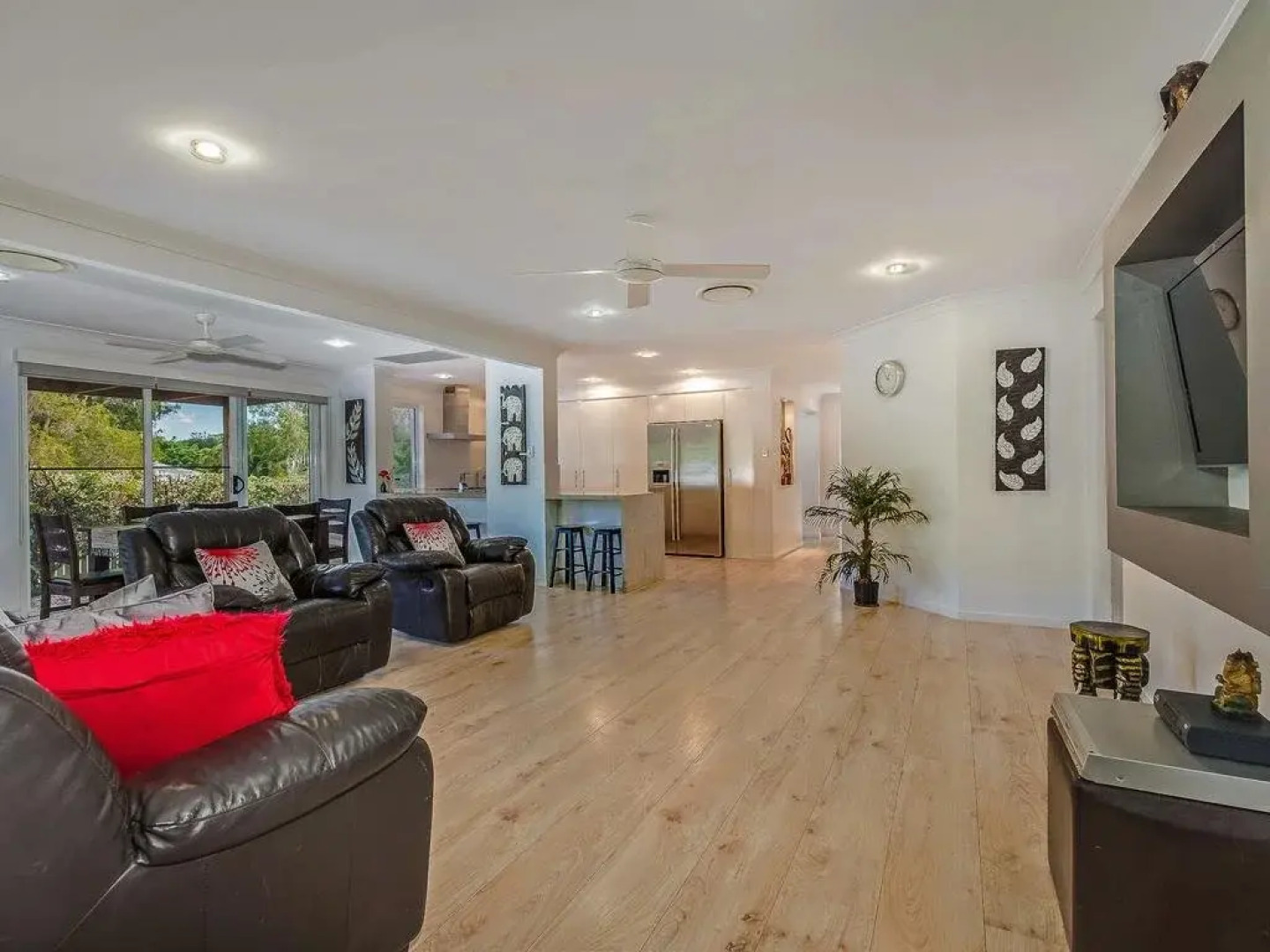Coolum House, Pet Friendly