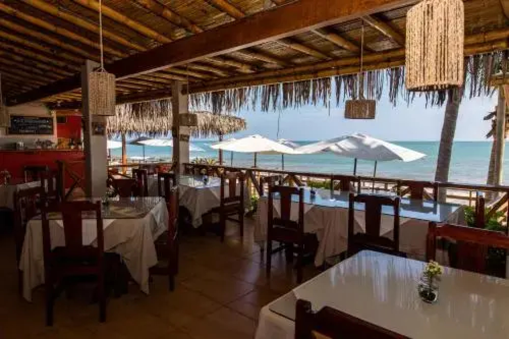 Casa de Playa Bungalows & Restaurant