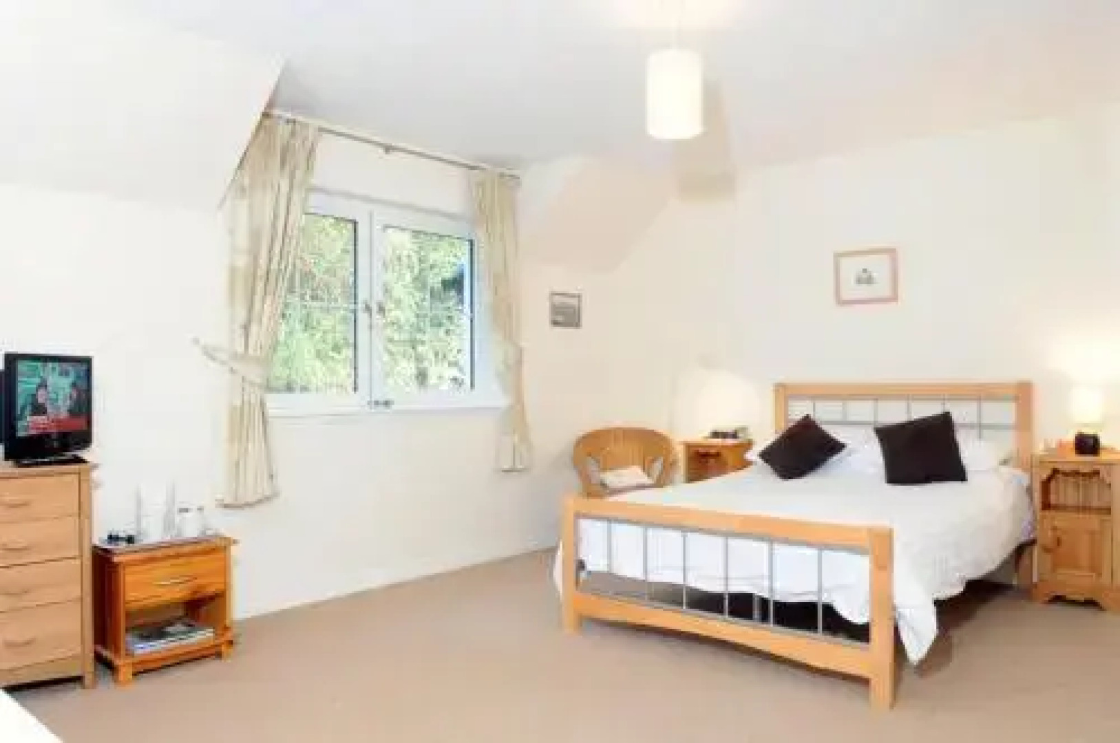 Stonewater House Vegan Bed and Breakfast