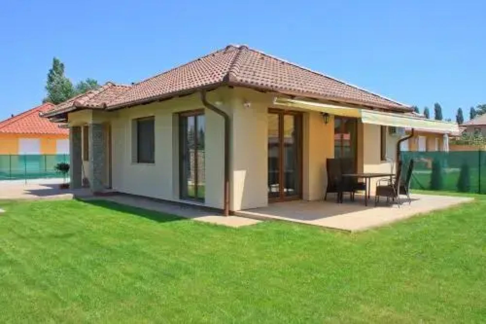 Strand Apartmant