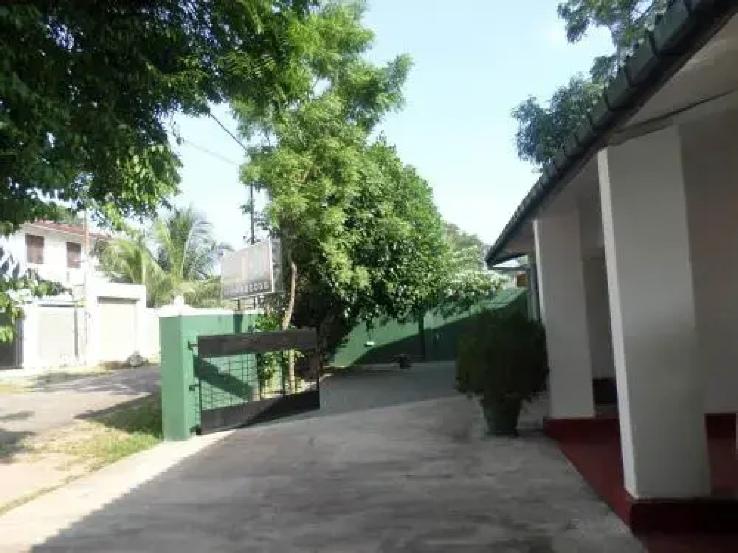 Hotel Dinara