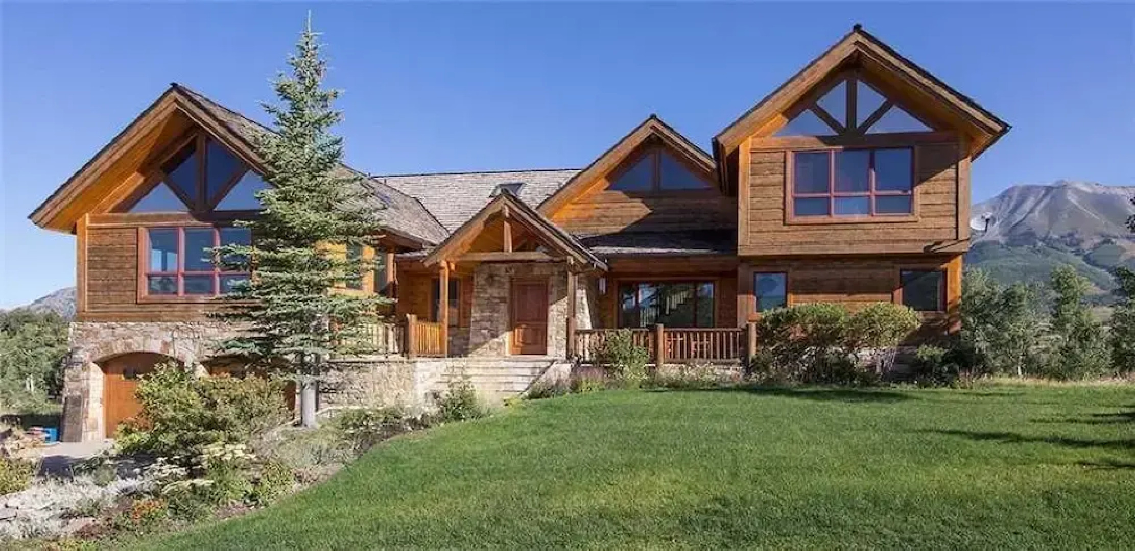 Lodge ON THE Point by Exceptional Stays