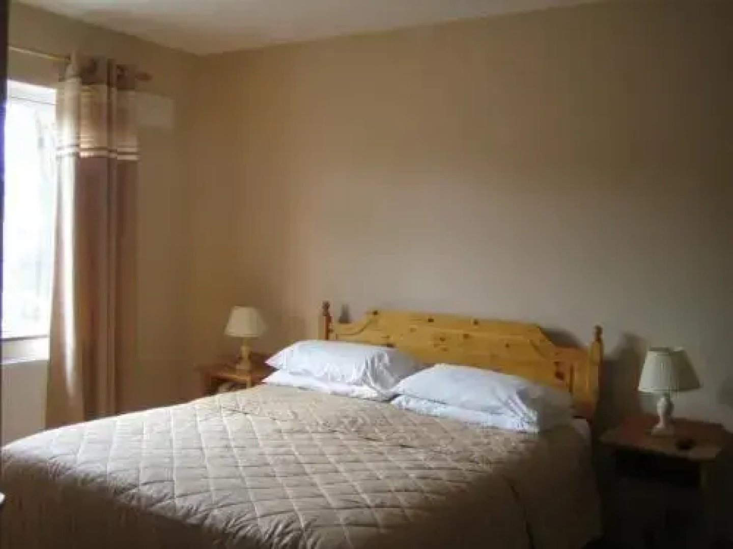 Bunratty Grove Bed And Breakfast