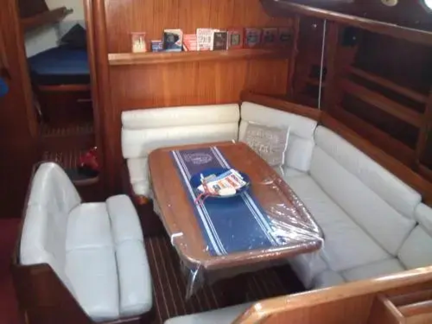 Barcelona Downtown Yacht