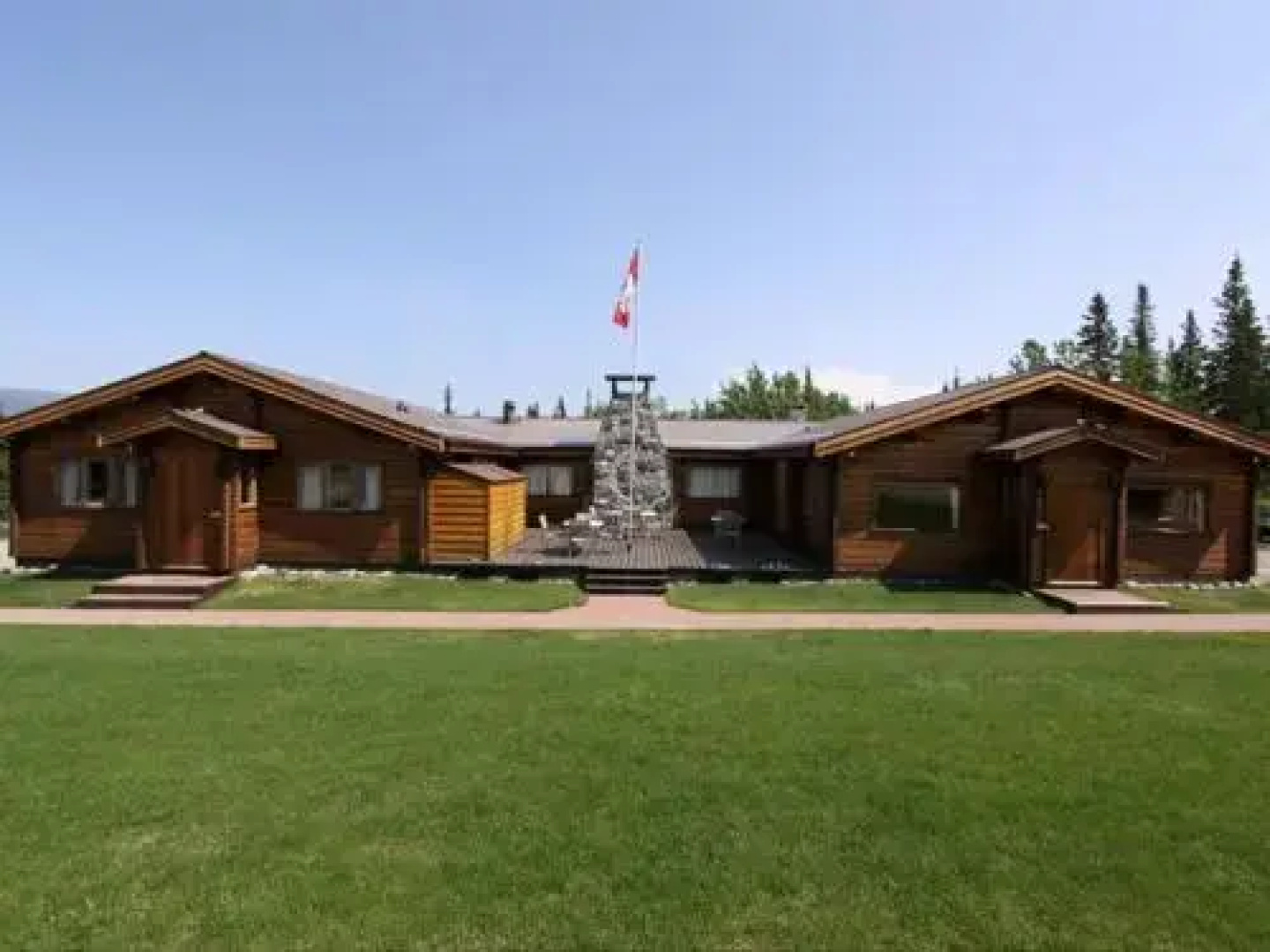 Dalton Trail Lodge