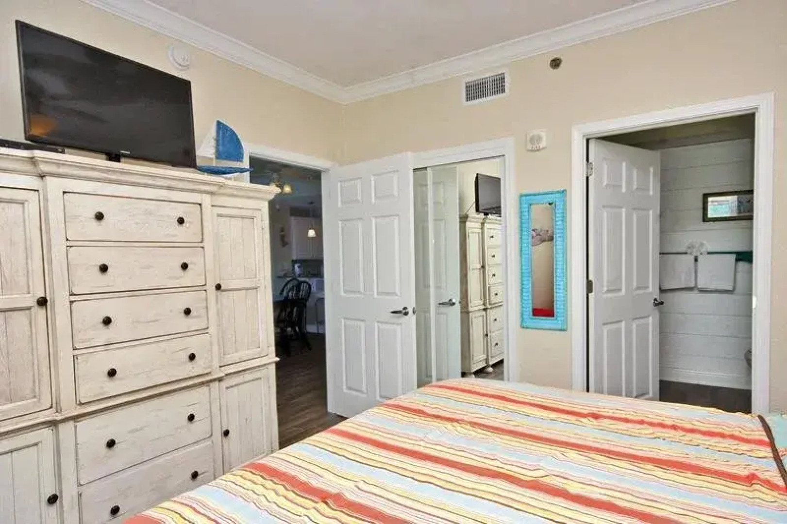 Crystal Shores West 805