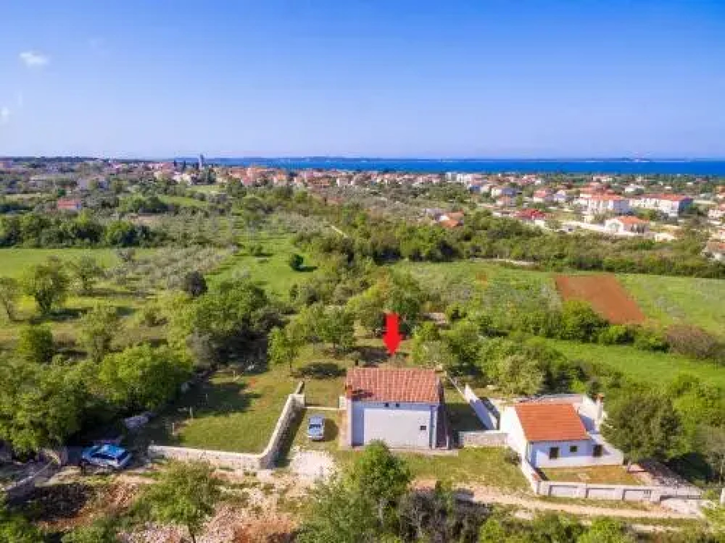 House AT