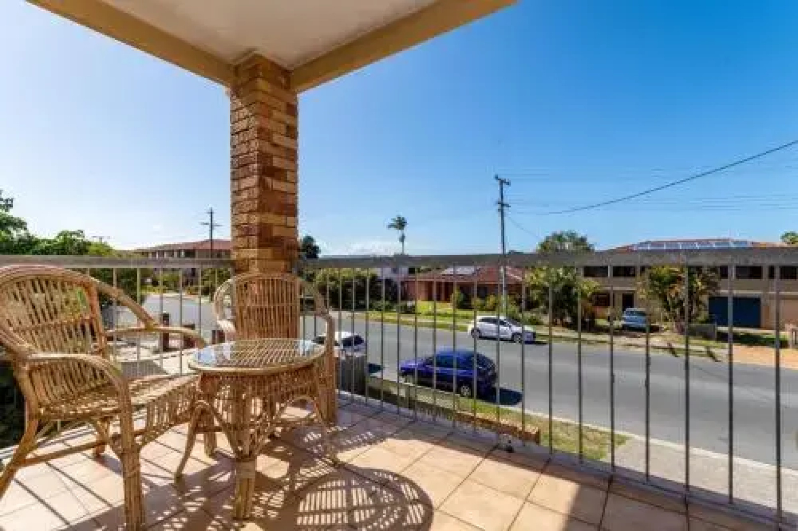 Stylish Unit Opposite Foreshore - Sylvan Beach Esp, Bellara