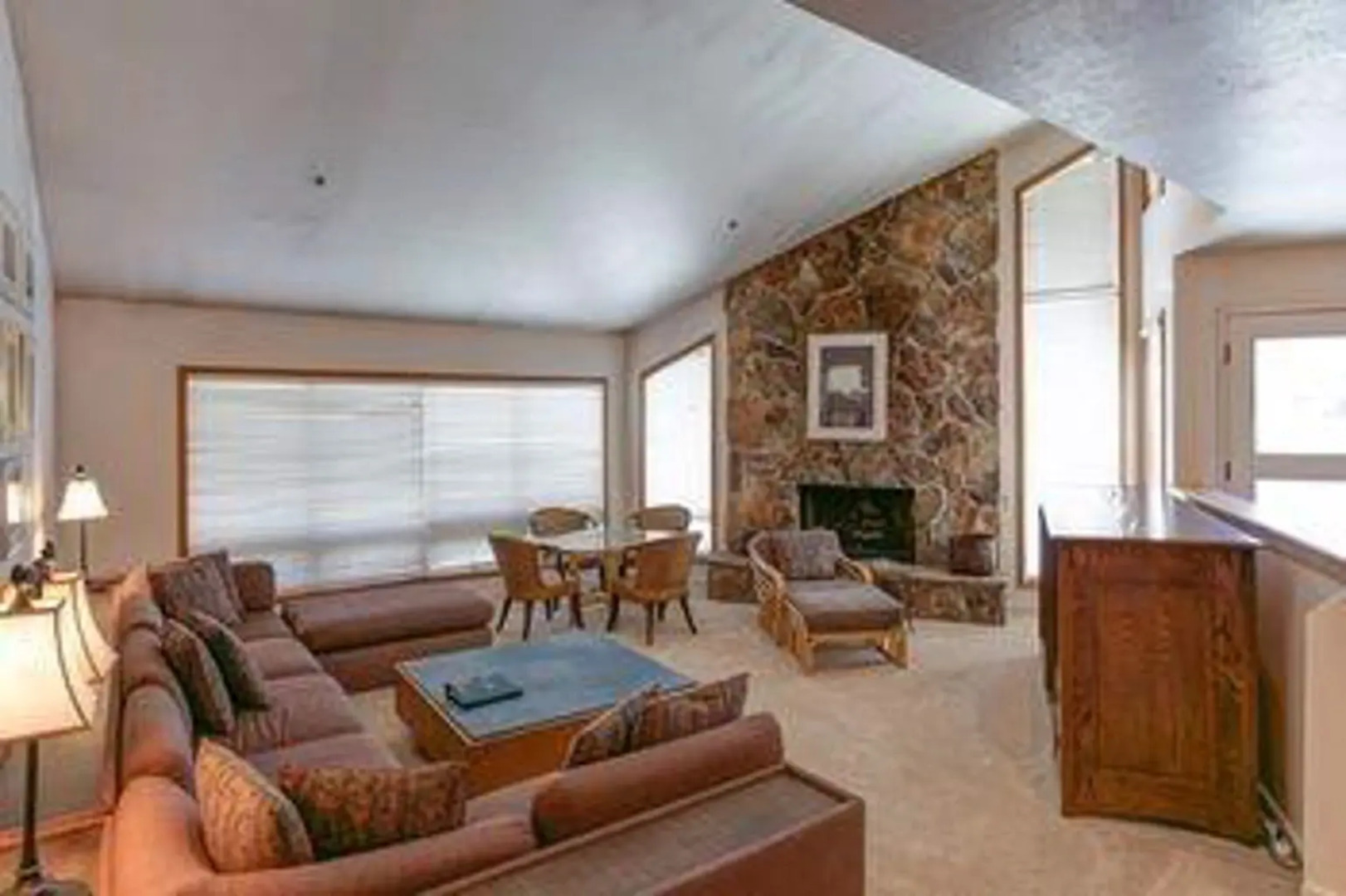 Fawn Grove by Alpine Ski Properties