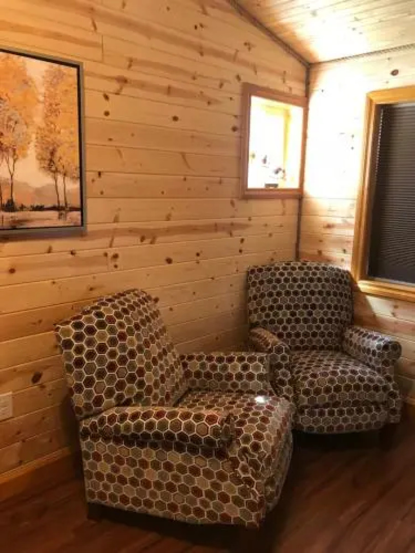 AK Vacation Cabins Woodland Hollow Log Cabin
