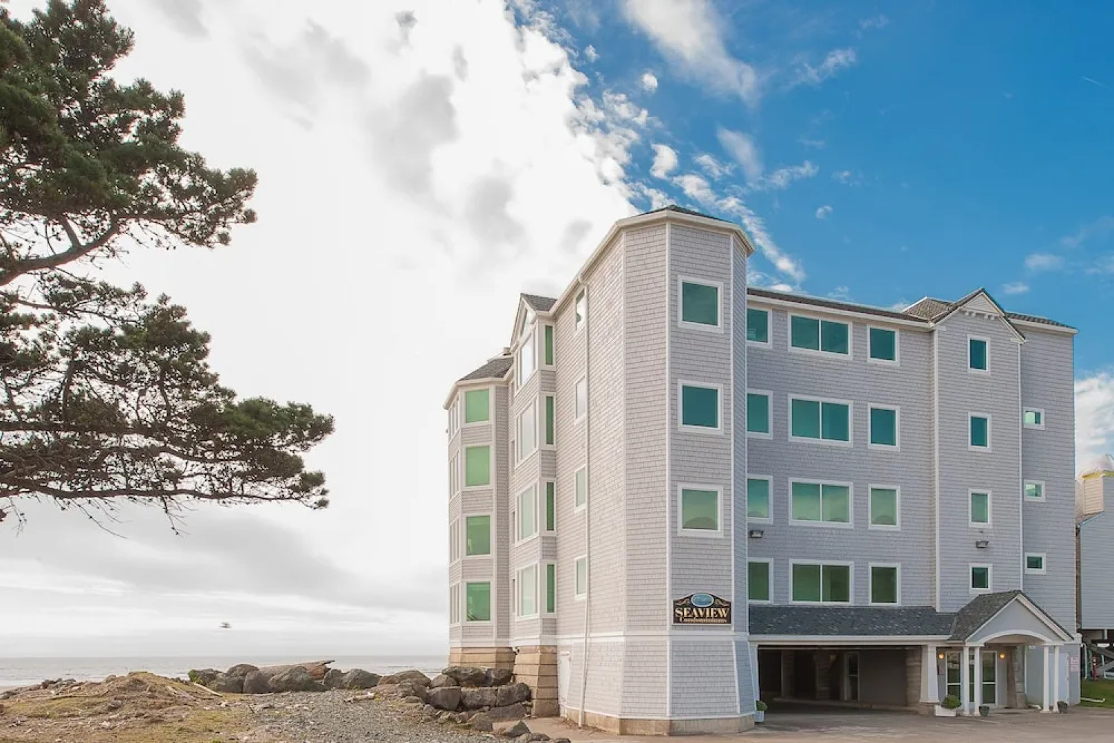 Seaview Condos 403 2 Br by RedAwning