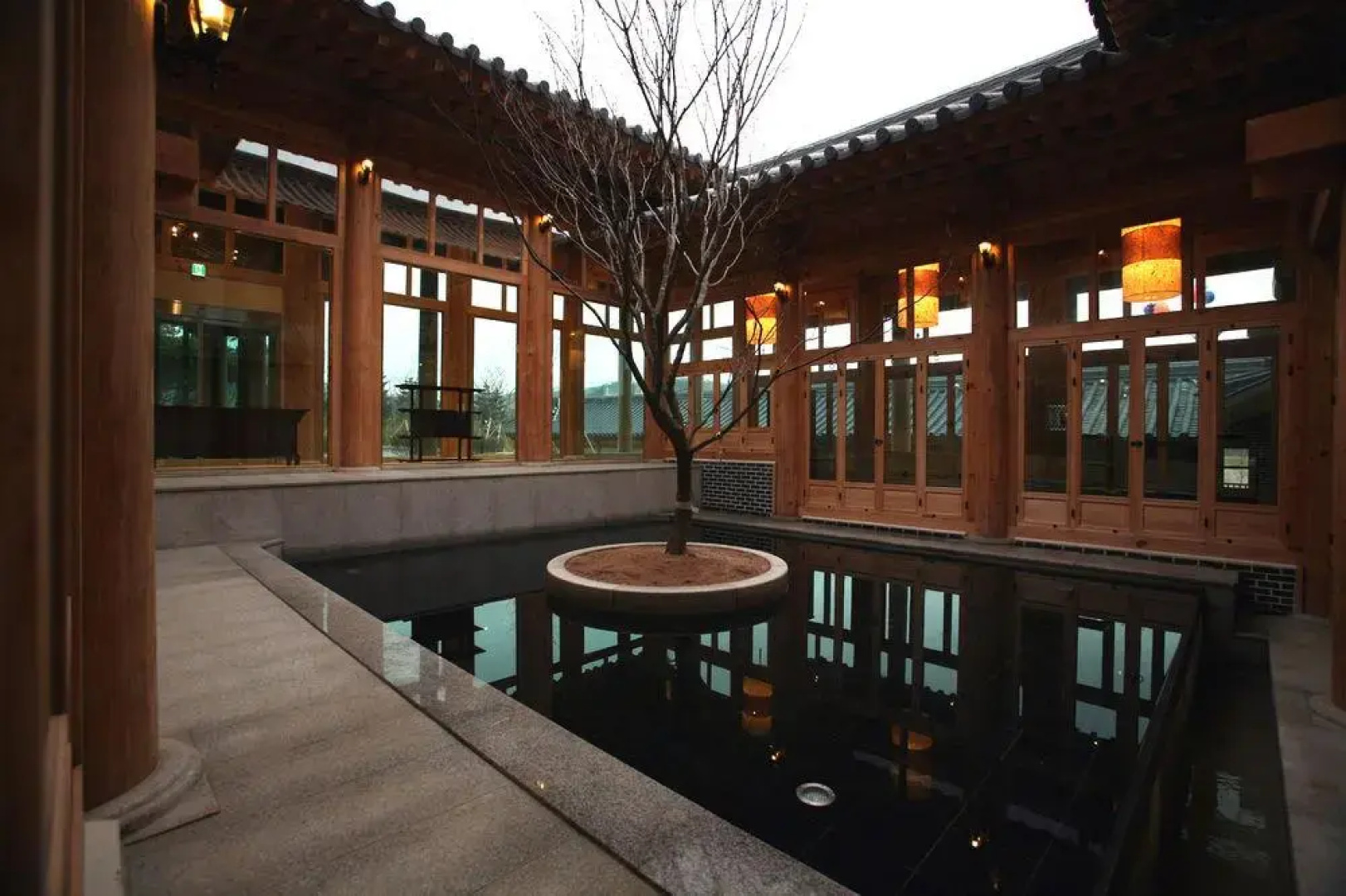 Gyeongju Ragung Hotel