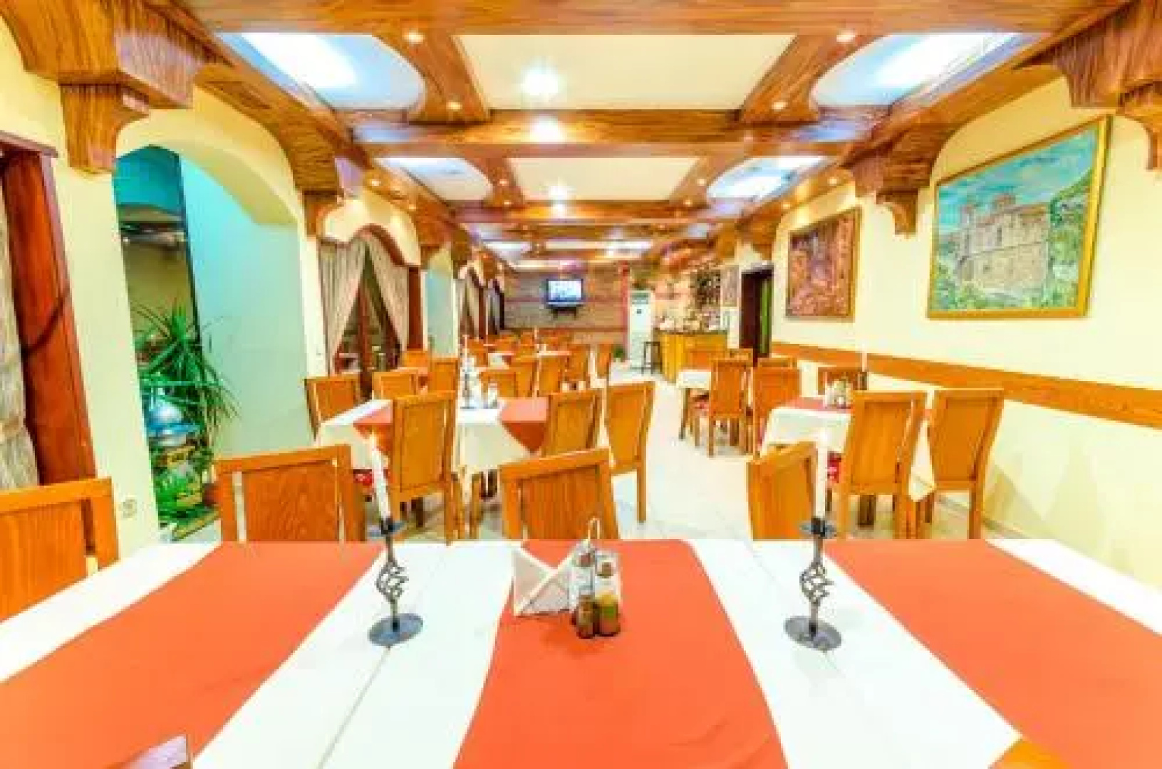 Hotel Cosmos