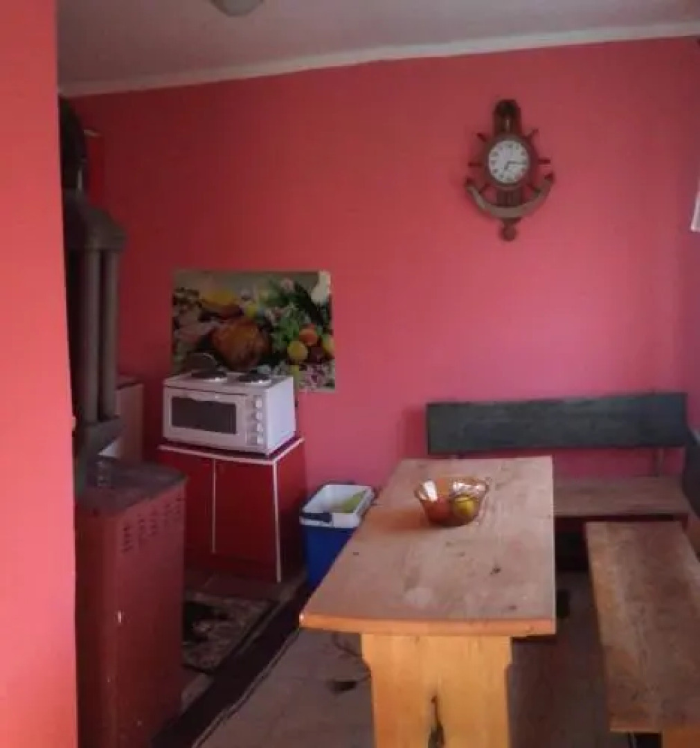 Vikendica sa bazenom