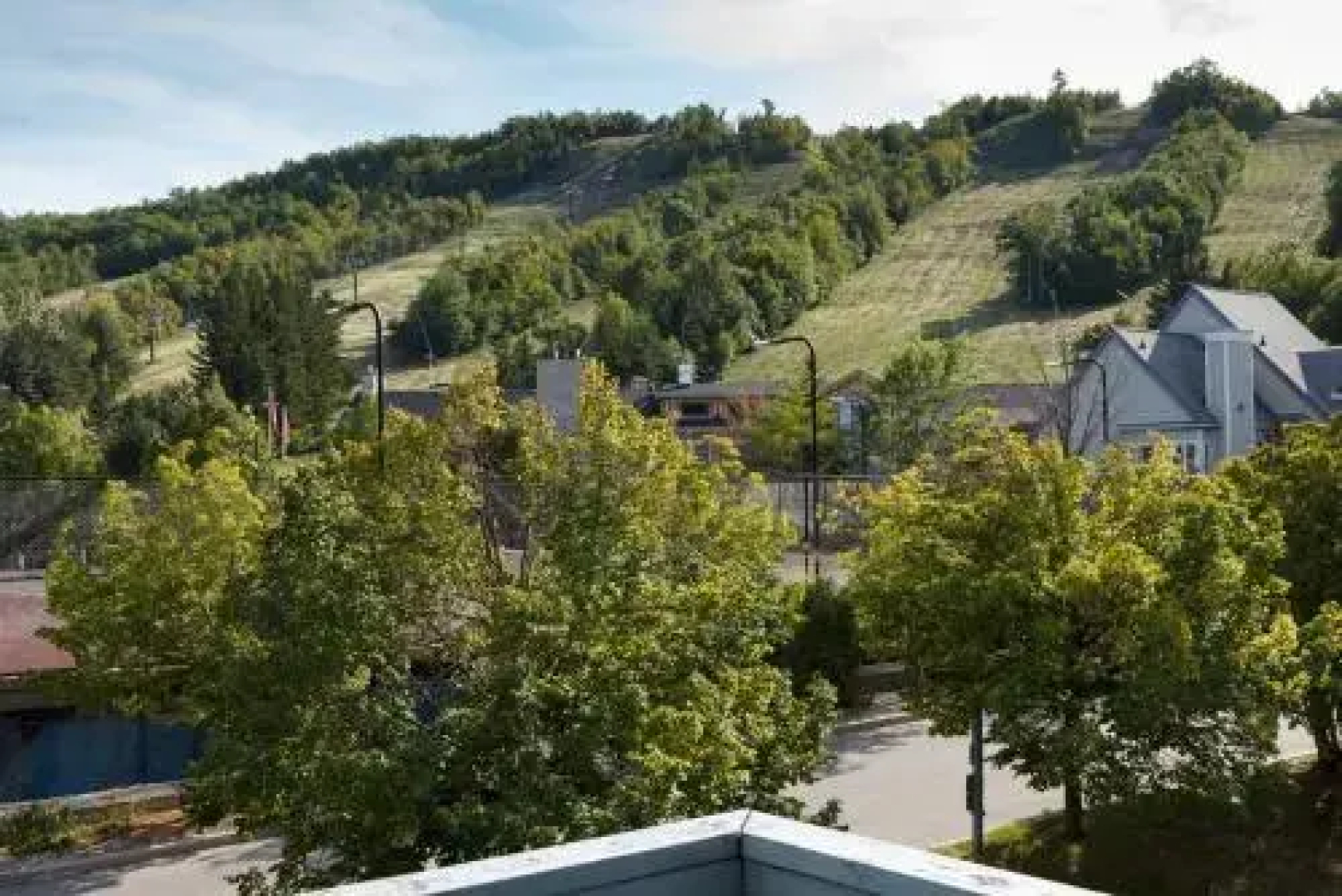 Mountain Side Condo Loft at The Blue Mountains