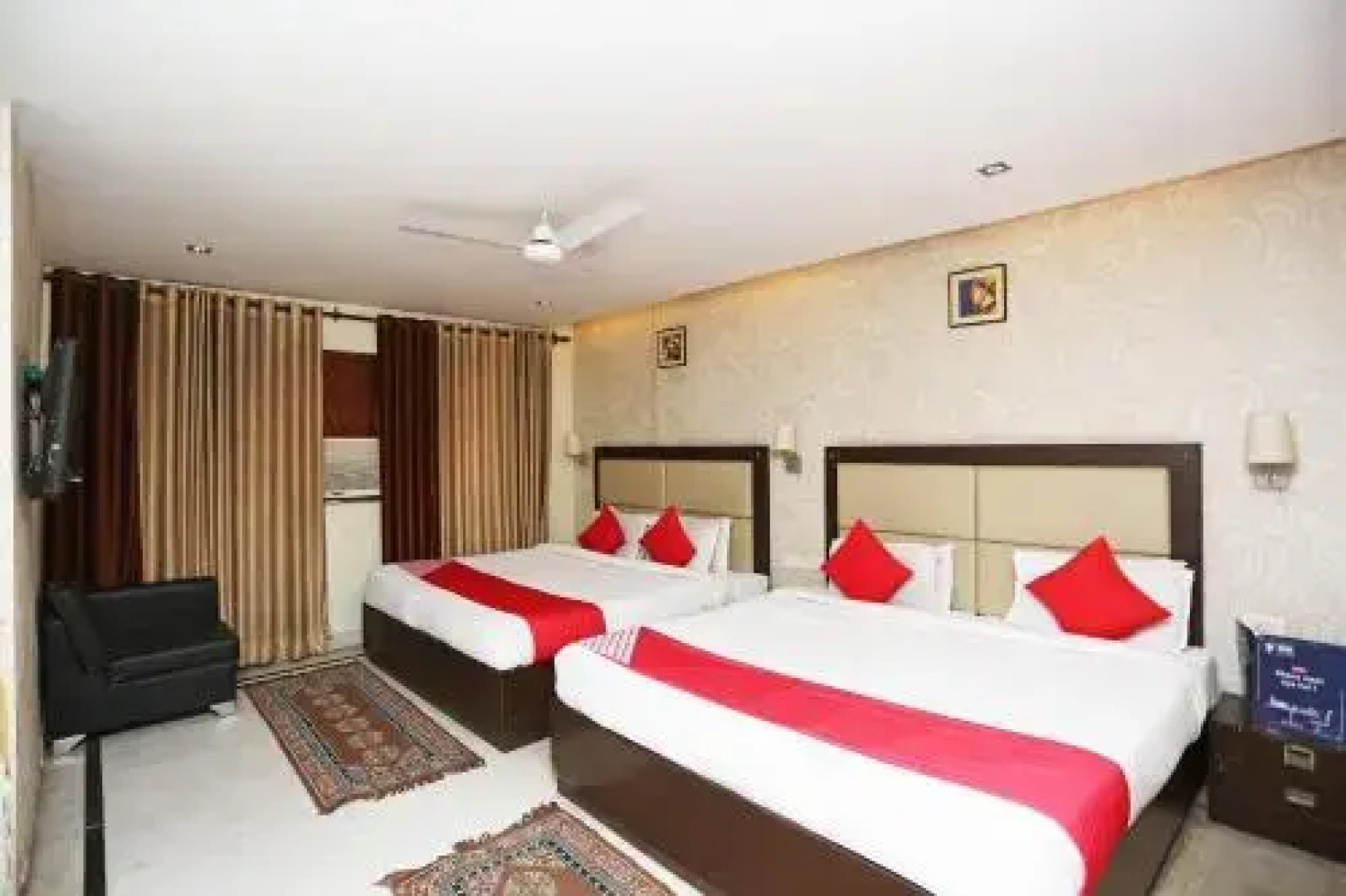 Oyo 23661 Hotel Swagat Palace