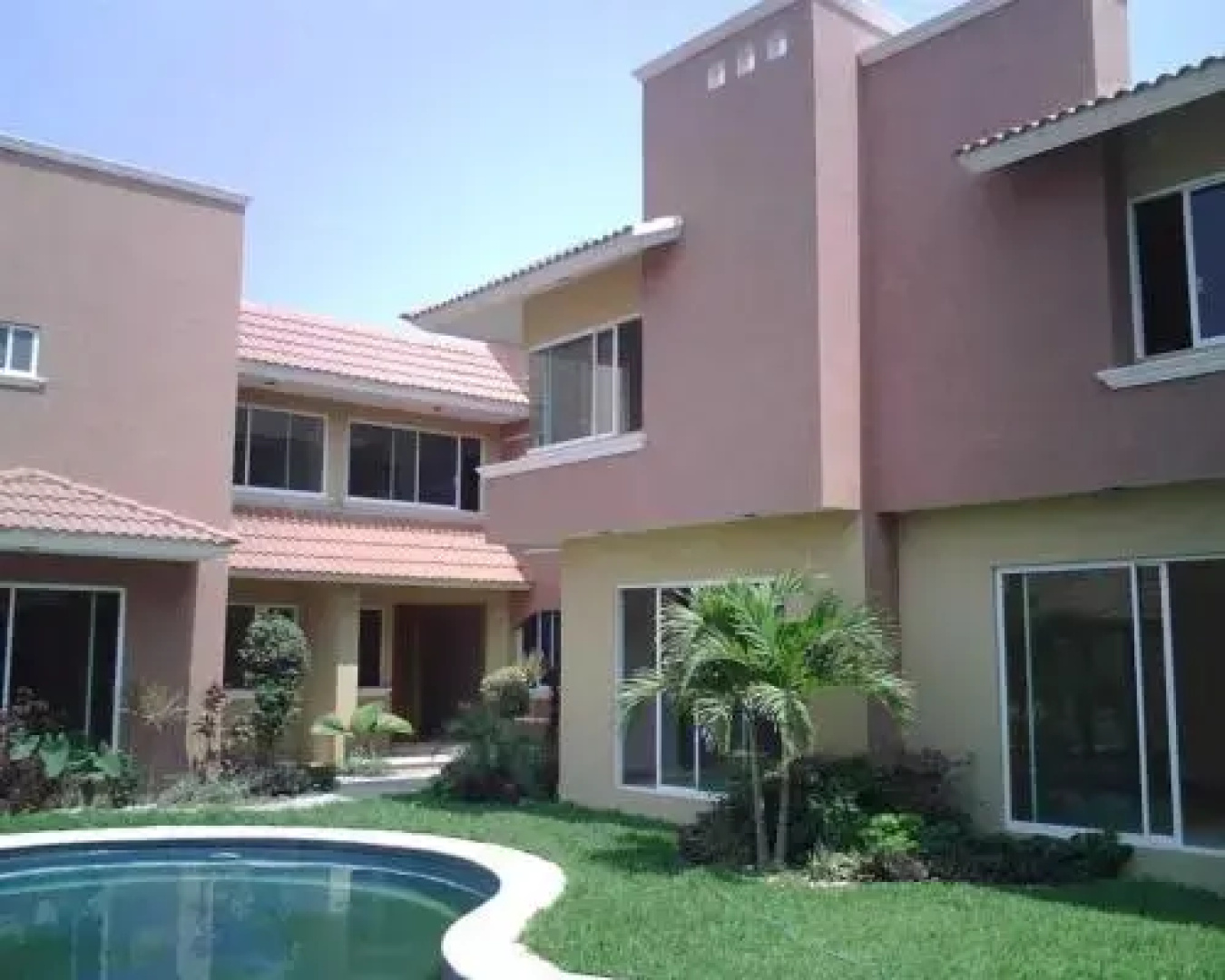 Suites El Conchal I