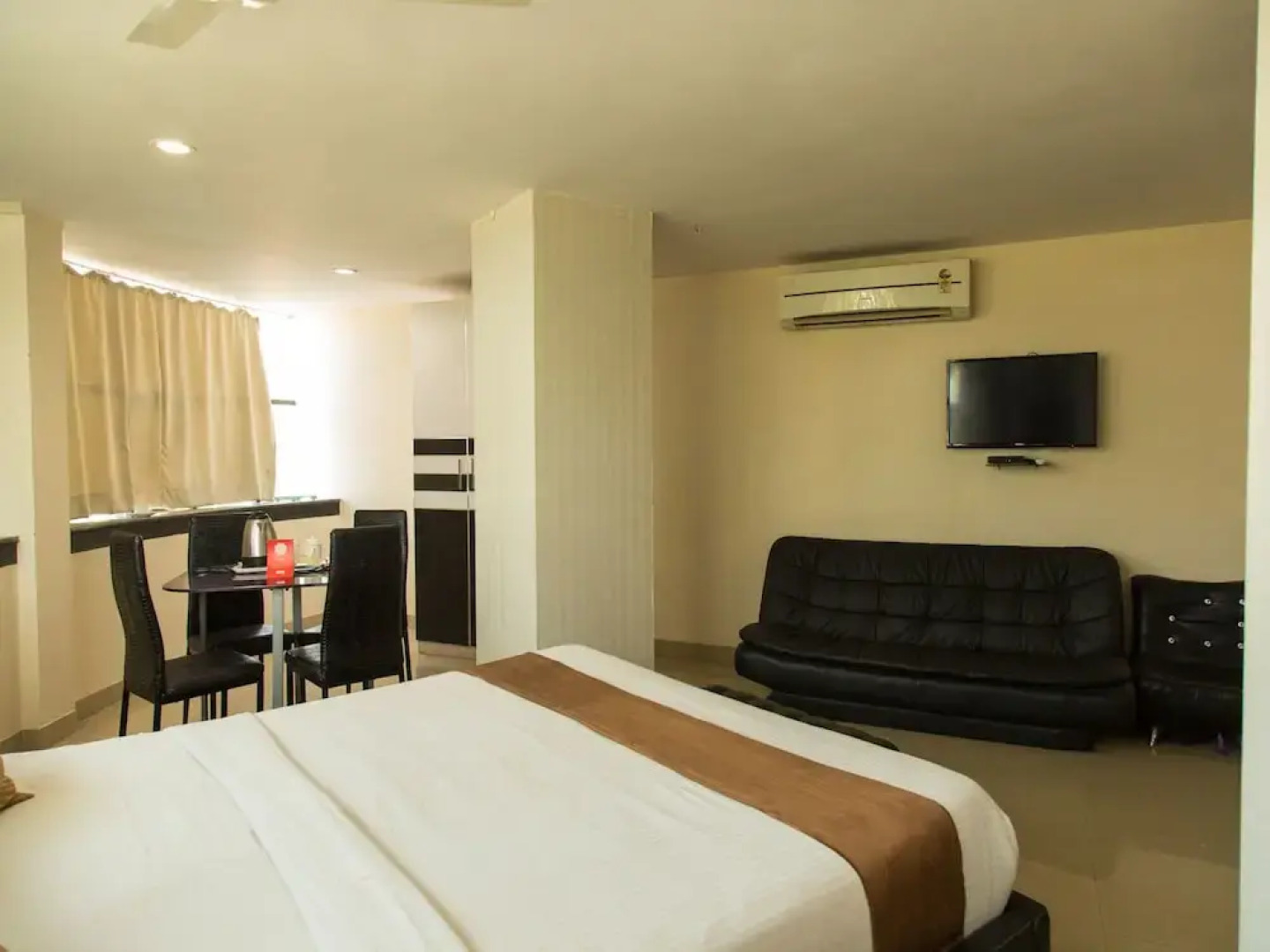 Treebo Trend Orient Grand