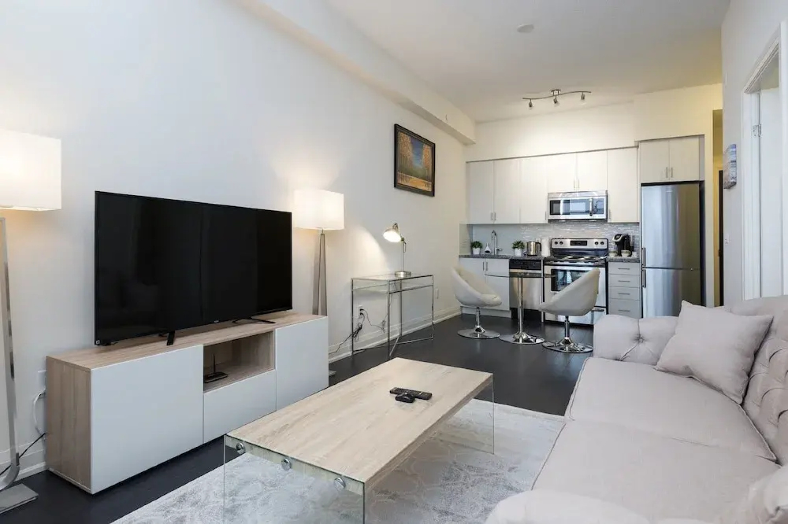 Diamond Vacation Homes - Bayview Avenue