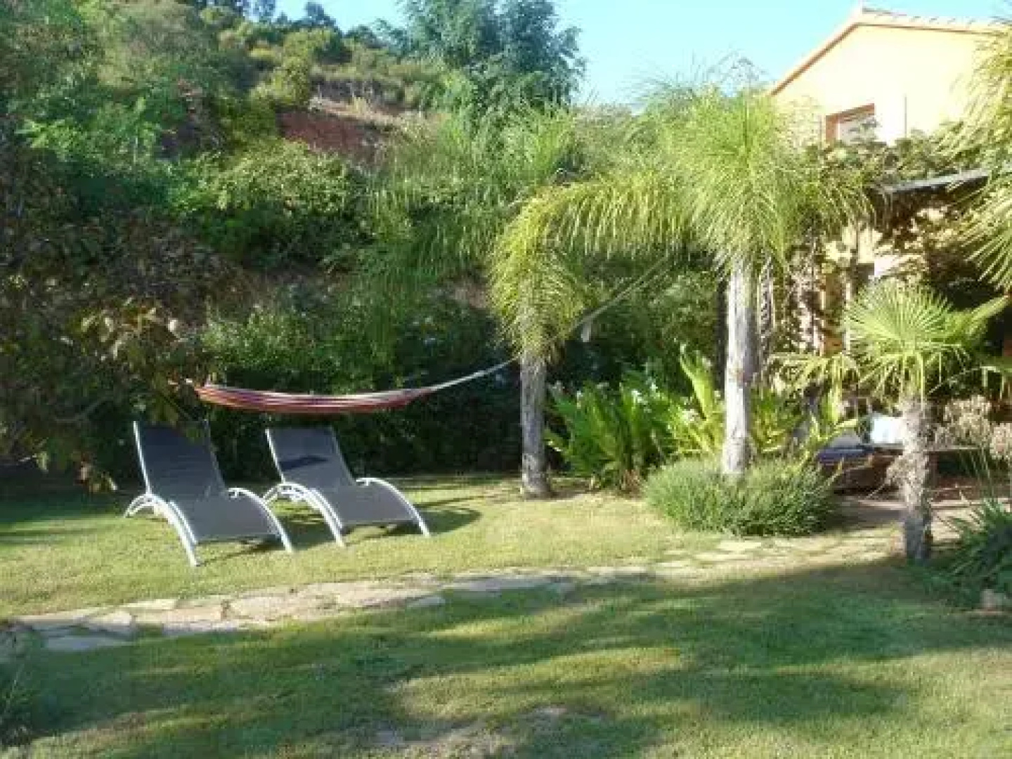 House With Garden And Sea View