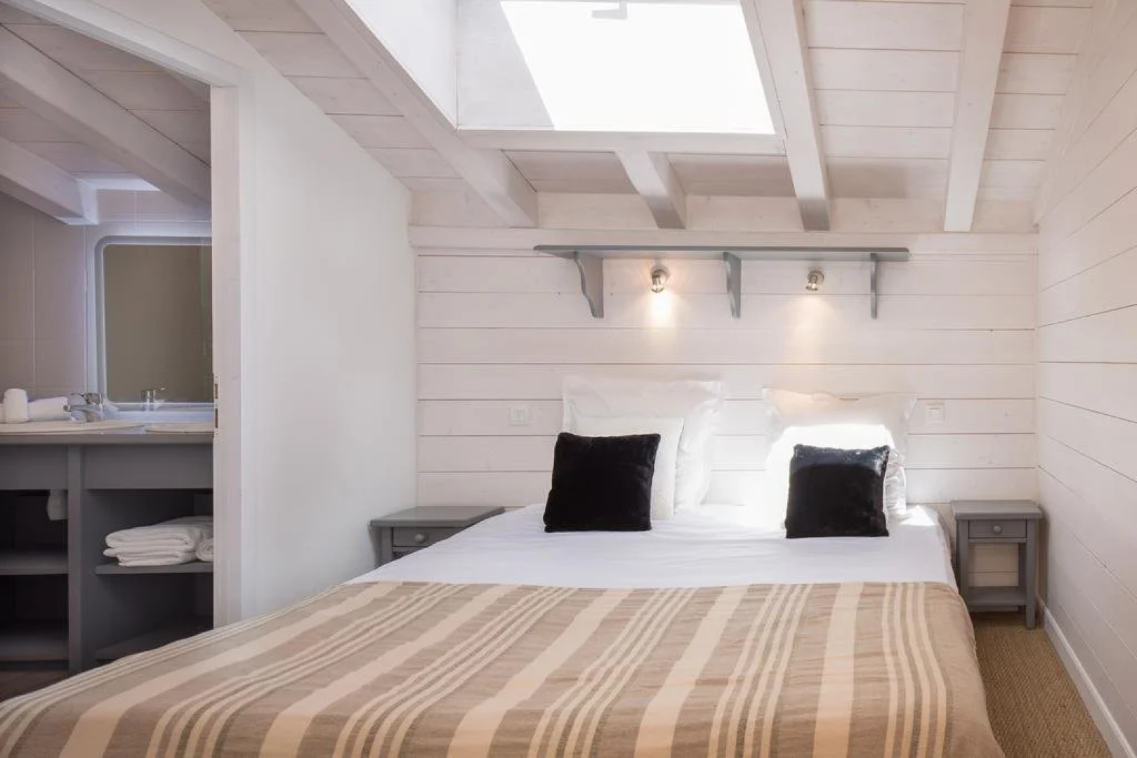 Chalet Hideaway 2