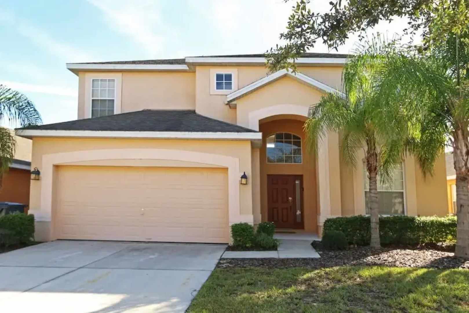 Platinum Collection - Royal Queen Palms