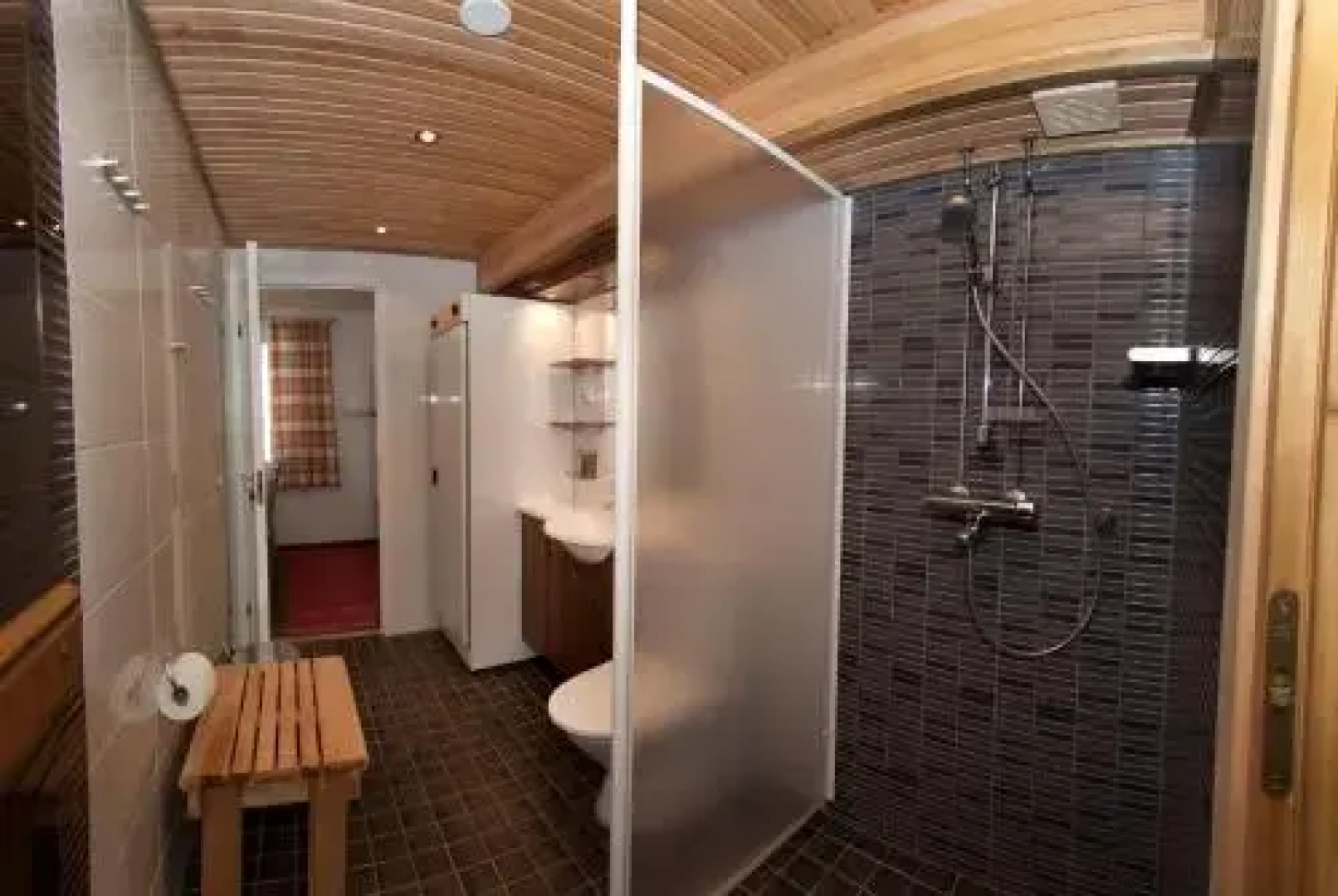 Polar Star Apartments