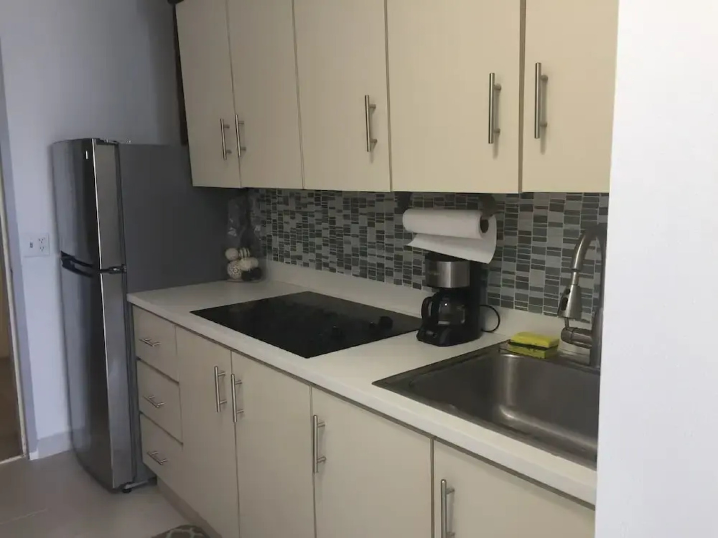 ESJ Azul 1754 PH Beach Front Apt