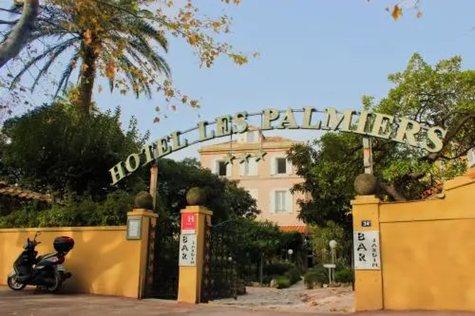 Hôtel Les Palmiers
