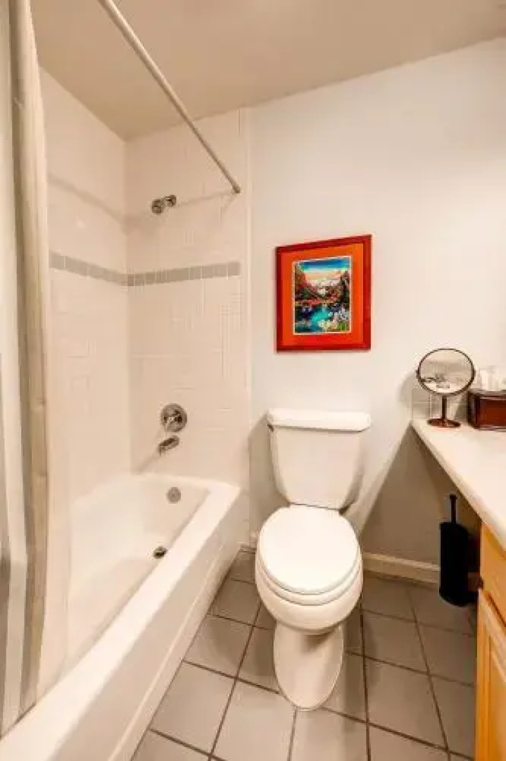 Pitkin Townhome - 704 3 Bedroom Townhouse by RedAwning