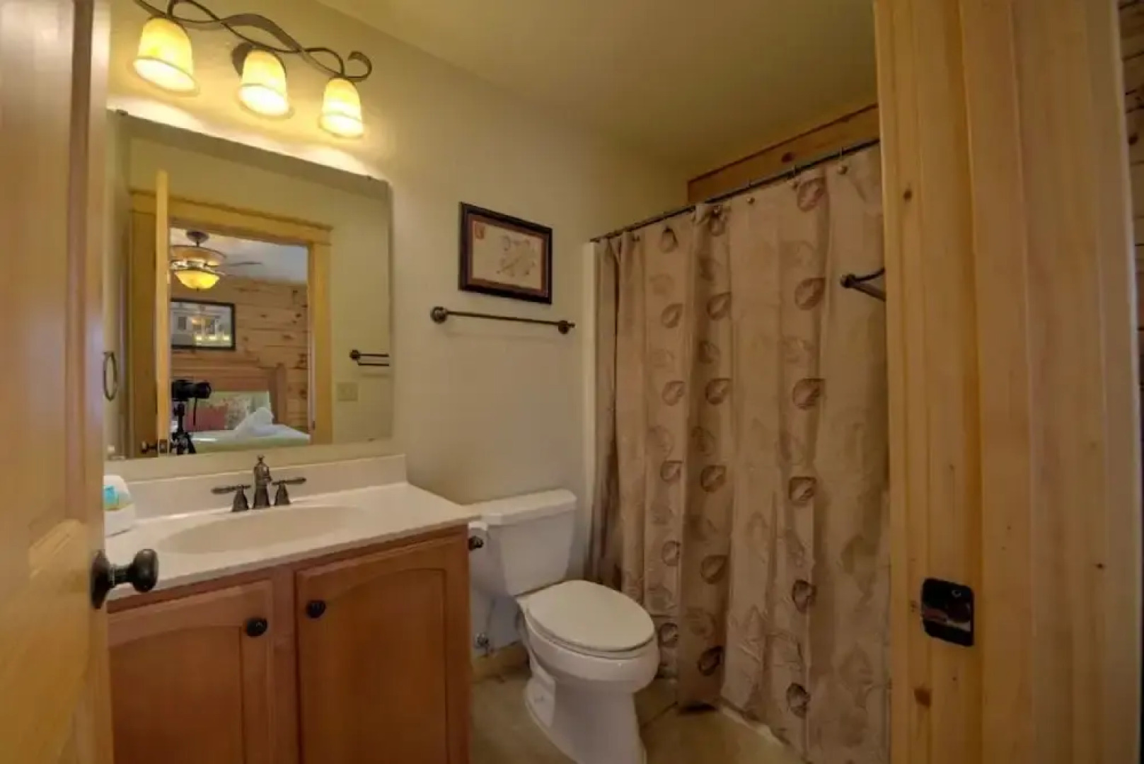 All Decked Out - 4 Br Cabin