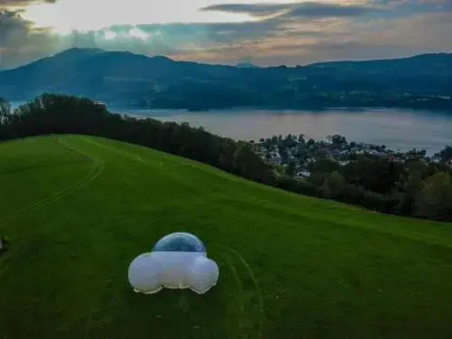 Bubble Tent Hotel