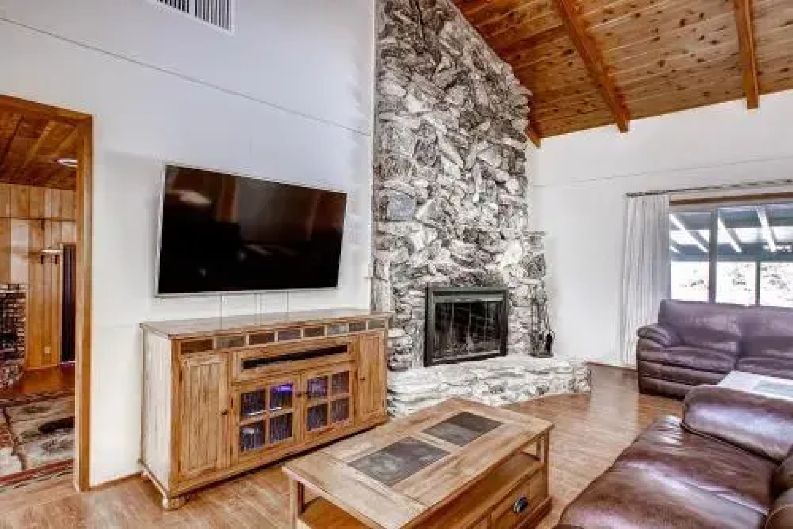 Trout Creek Lodge
