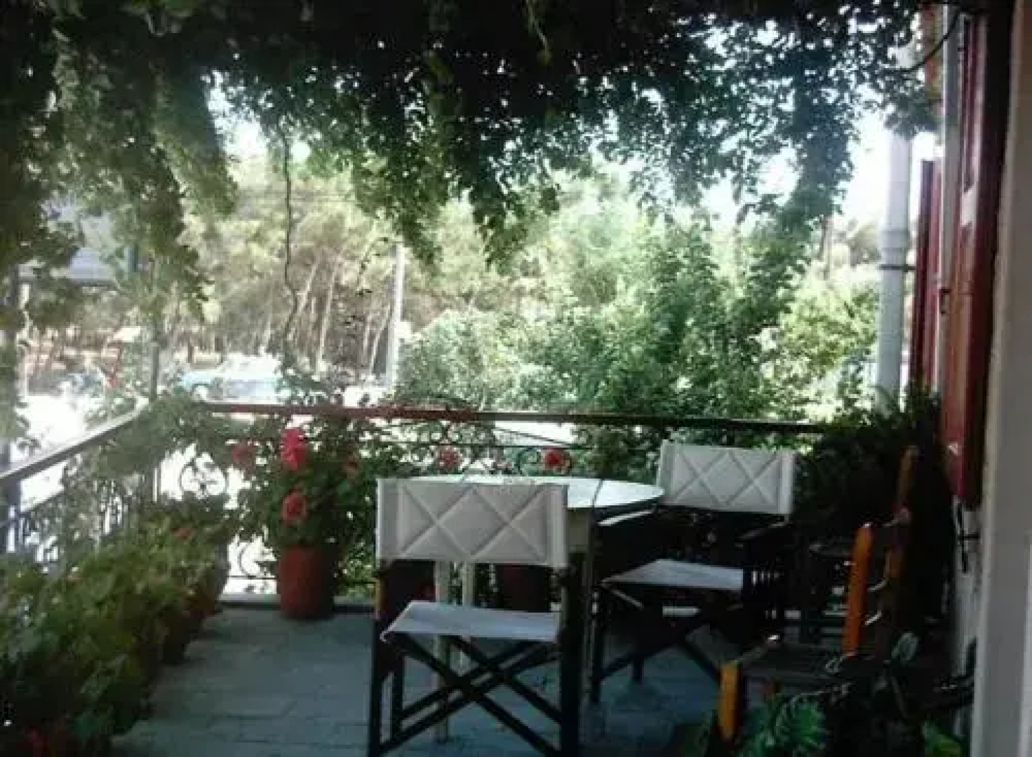 Marianthi Toroz Rooms & Studios
