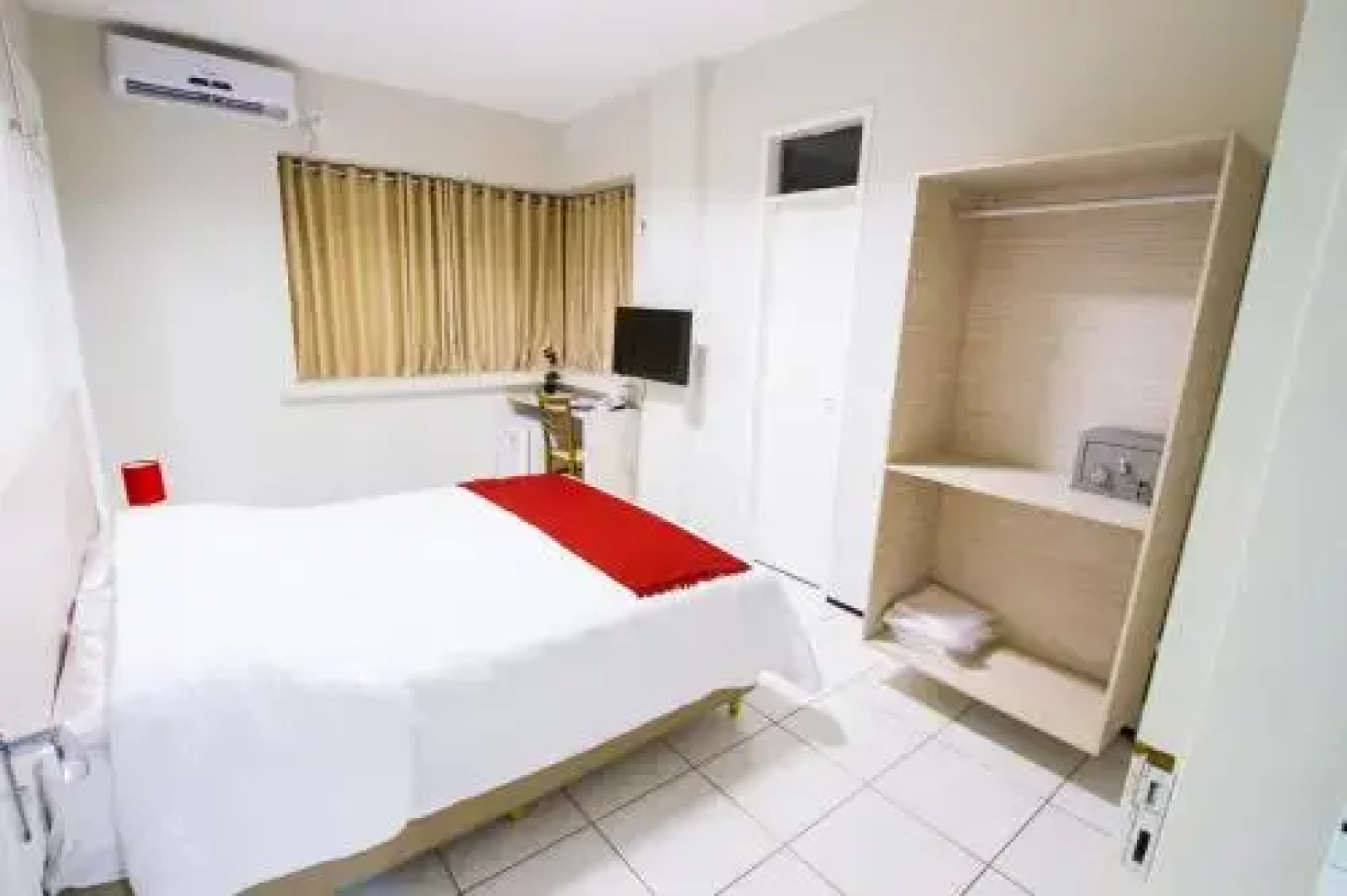 Holiday Hotel Picos