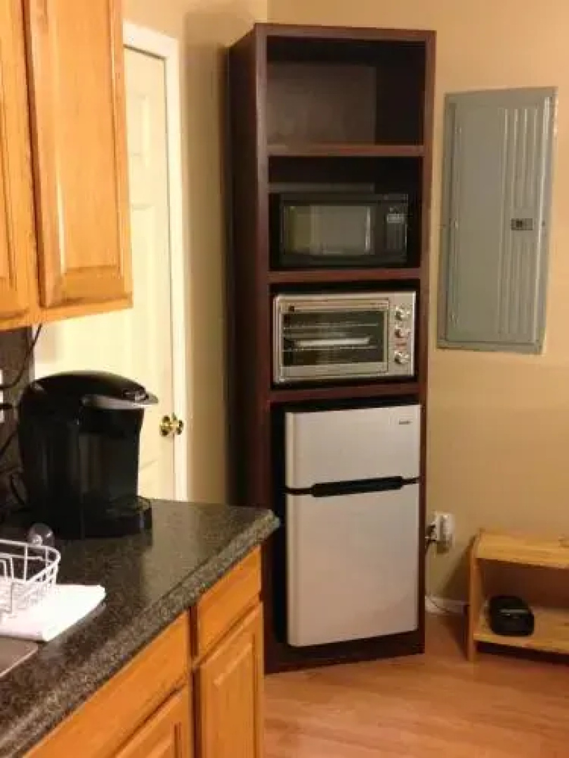 Lewis & Pearl Two-Bedroom Apartment B