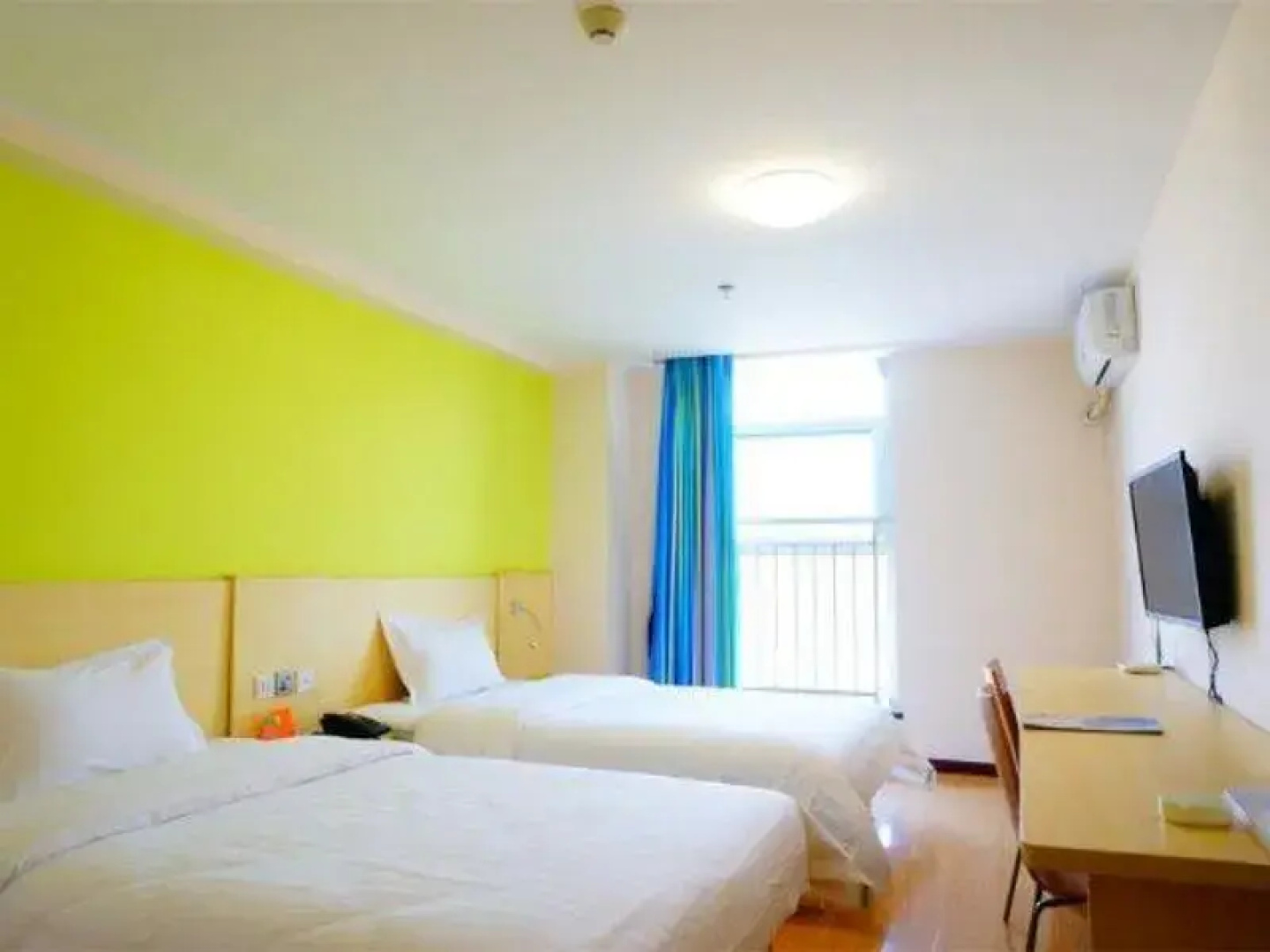 7 Days Inn Dongguan Houjie Coach Terminal Branch