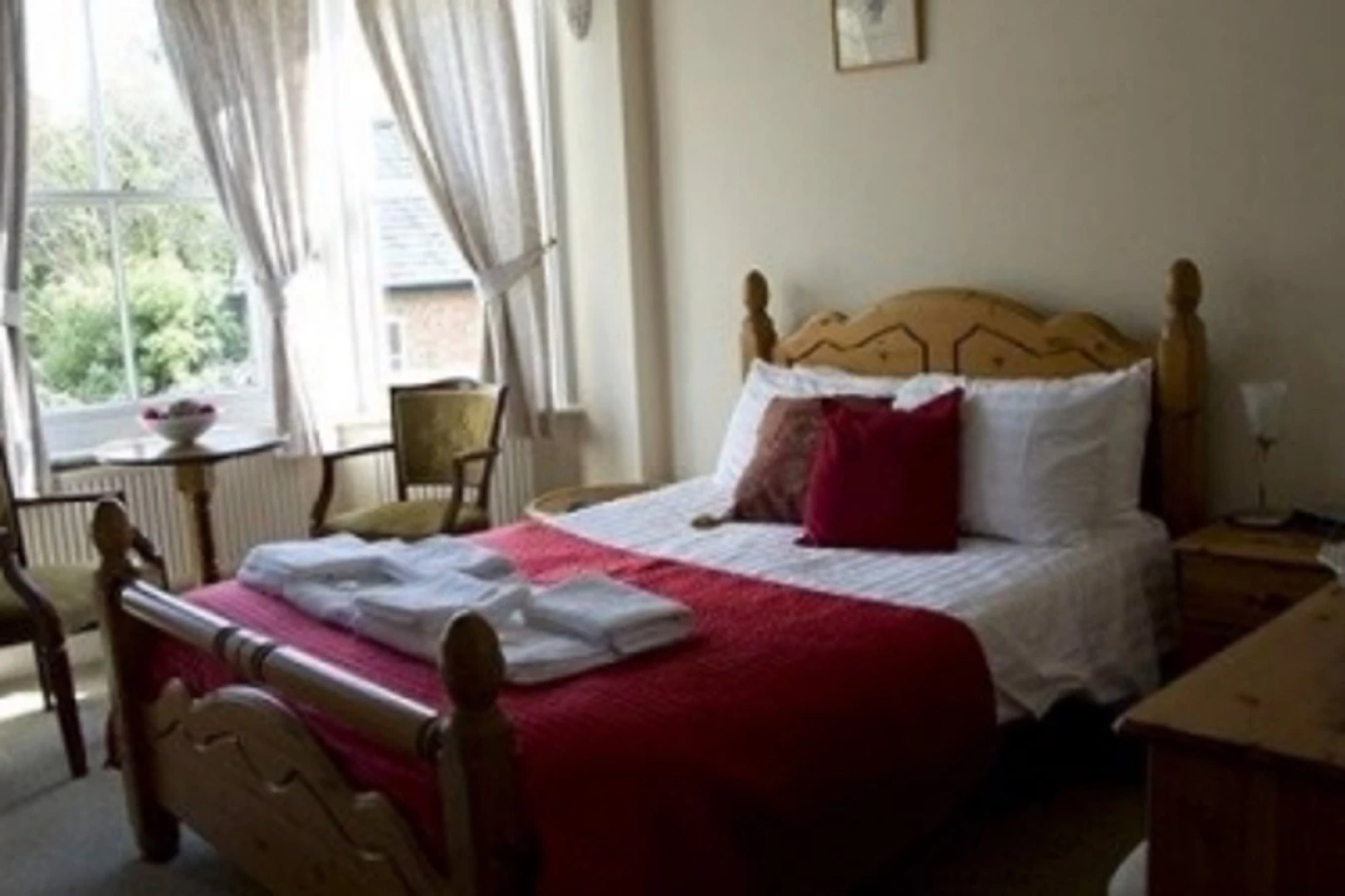 The Three Horseshoes