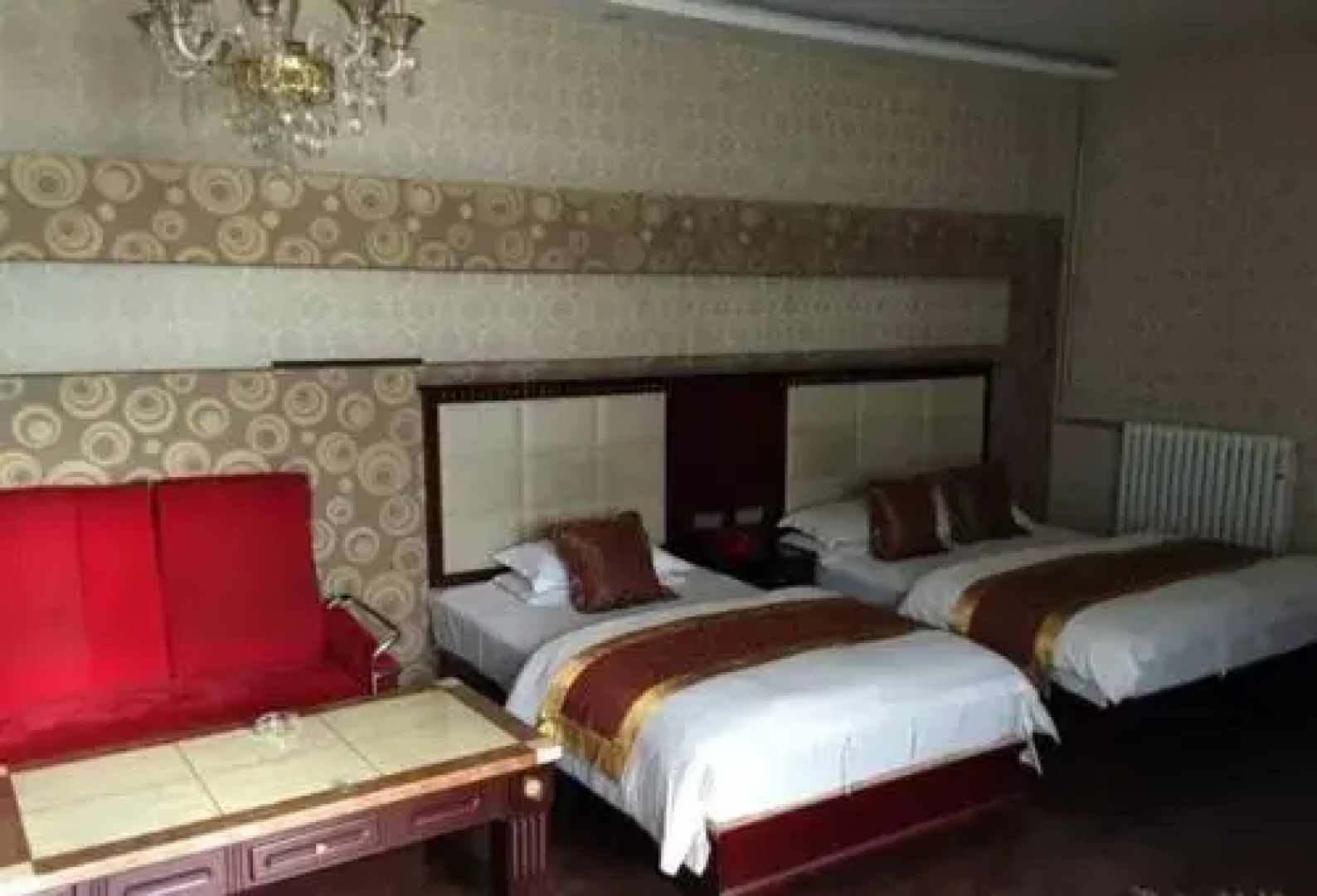 Qinxian Golden Coast Business Hotel