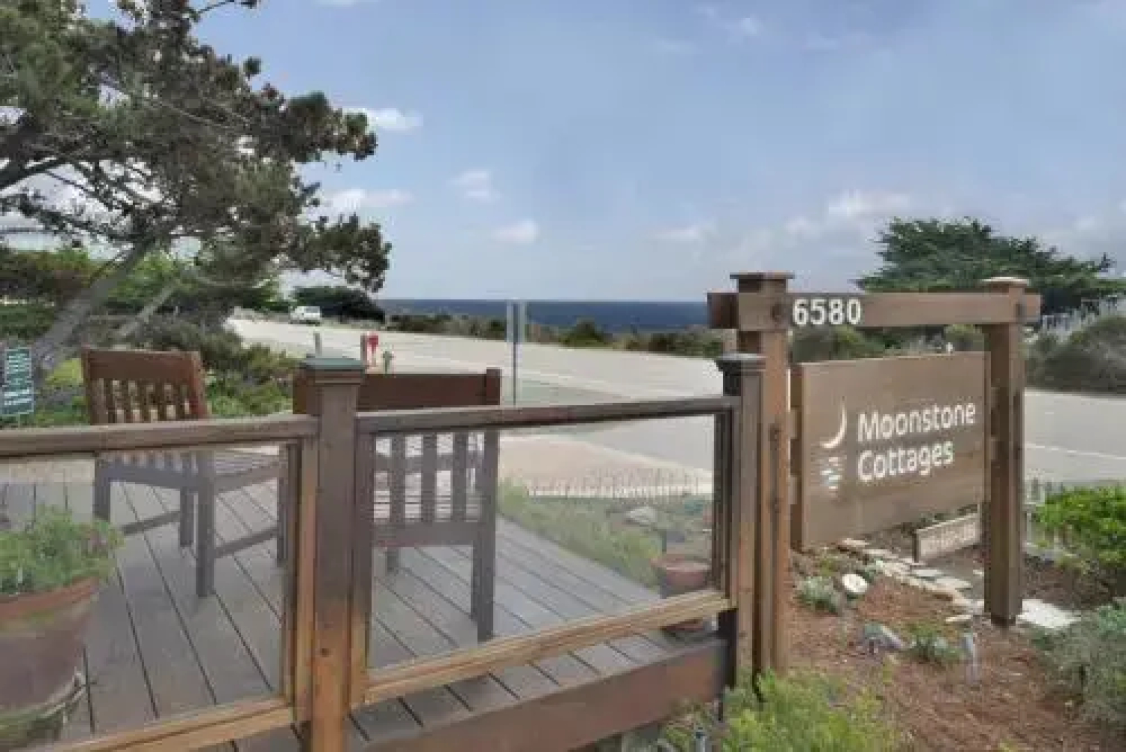 Moonstone Cottages by the Sea