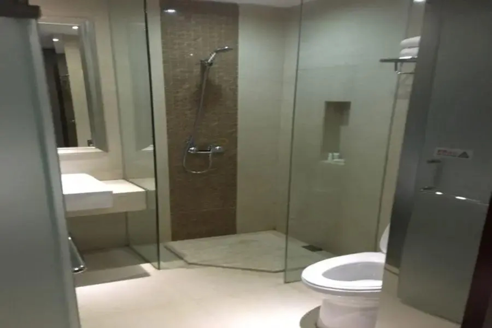 Jingxiu Jiangnan Hotel