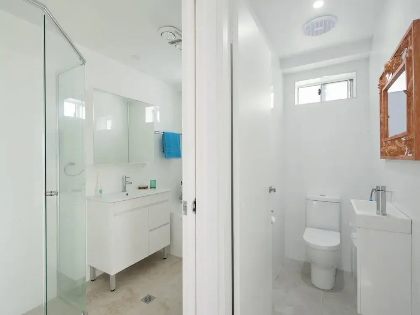 Stunning Waters, Sandy Point Road, 1/46