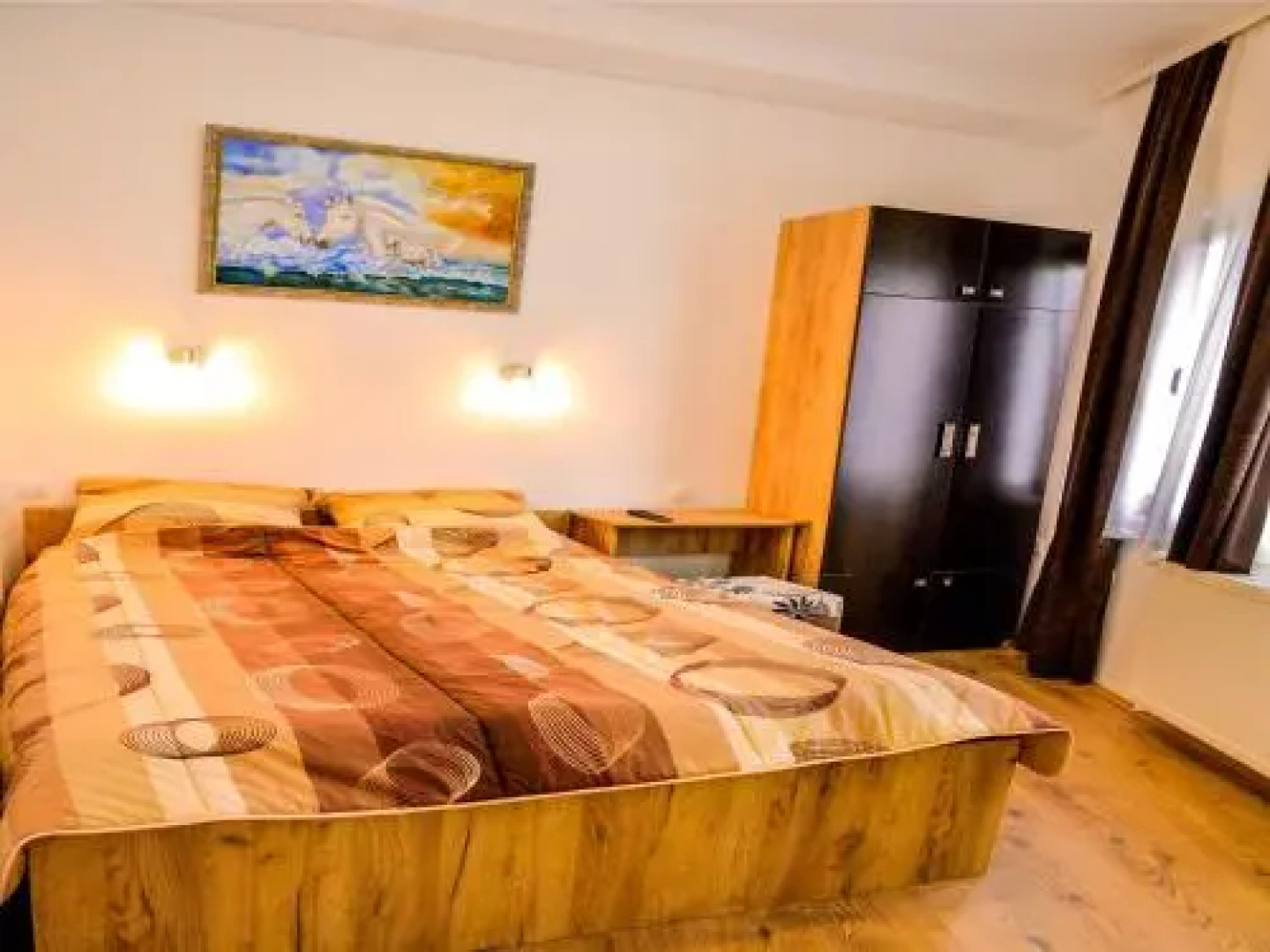 Apel Apartments